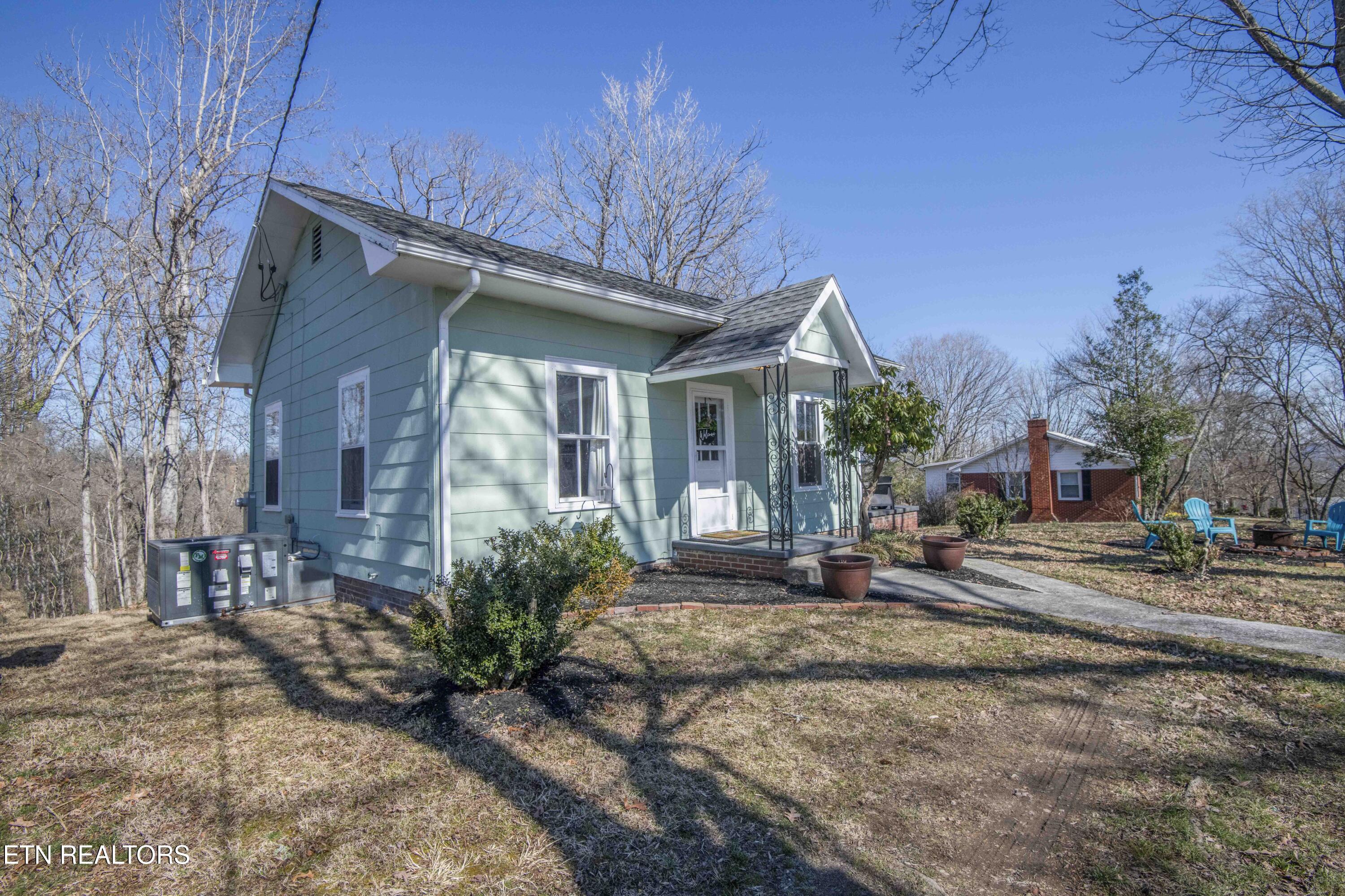 400 Maple Street Clinton TN 37716