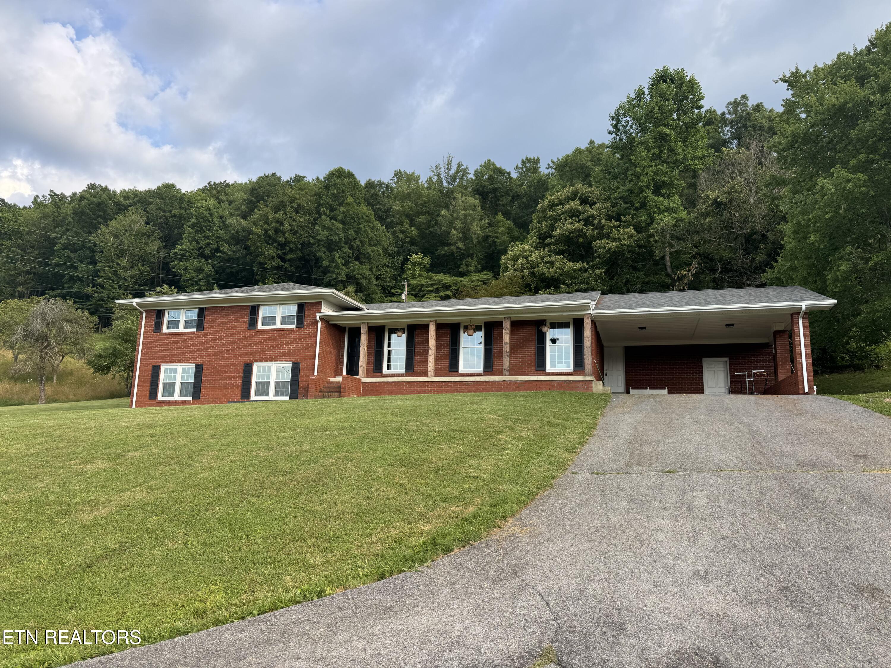 115 Red Oak Lane New Tazewell TN 37825