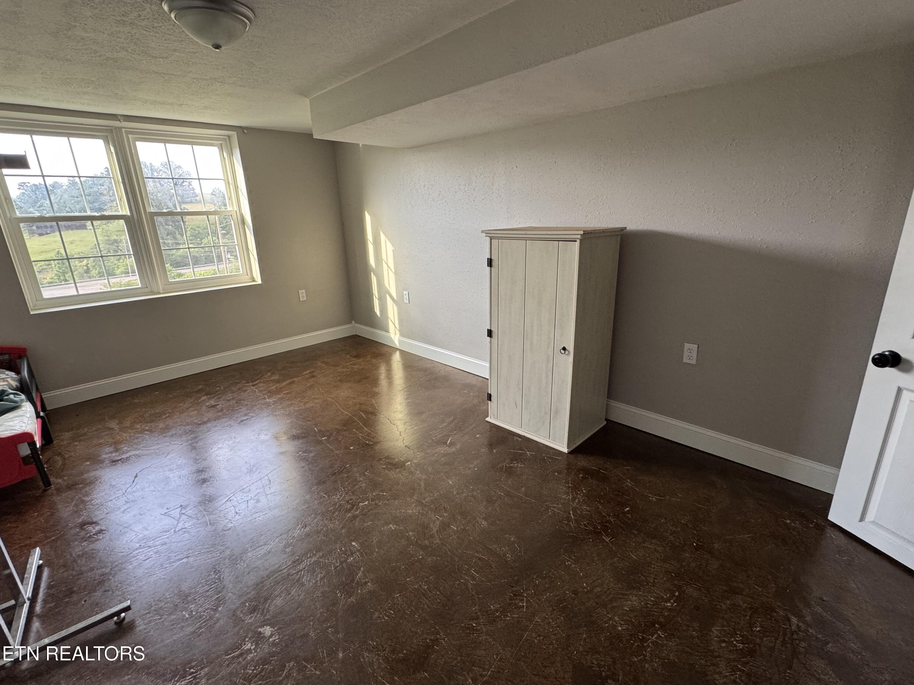 115 Red Oak Lane New Tazewell TN 37825