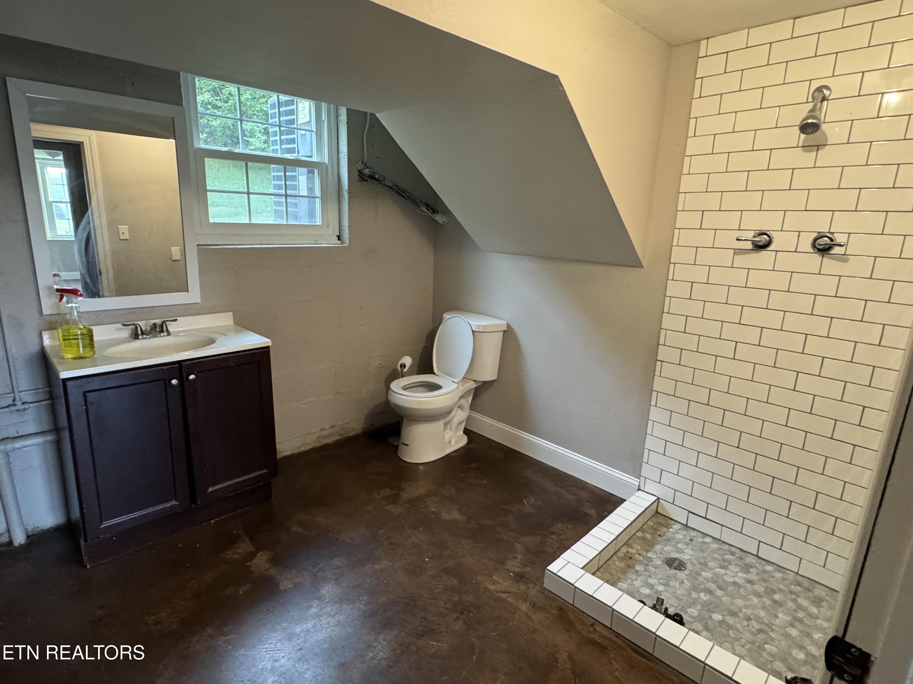 115 Red Oak Lane New Tazewell TN 37825