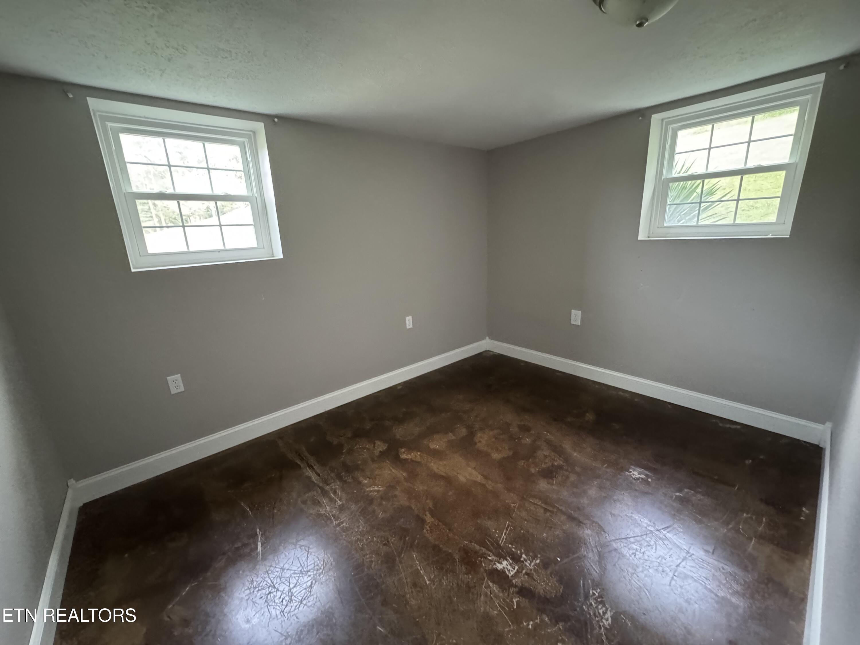 115 Red Oak Lane New Tazewell TN 37825