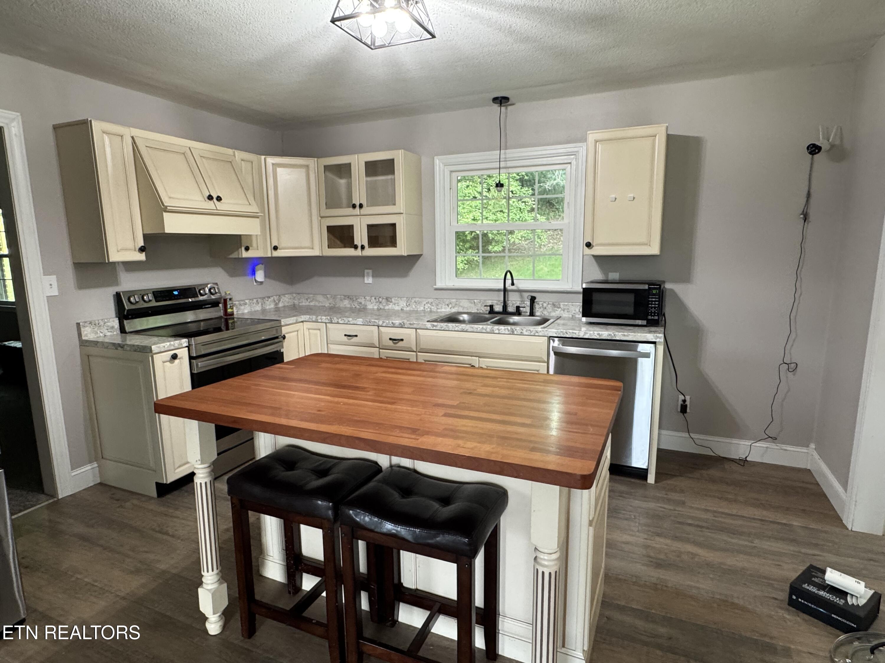 115 Red Oak Lane New Tazewell TN 37825