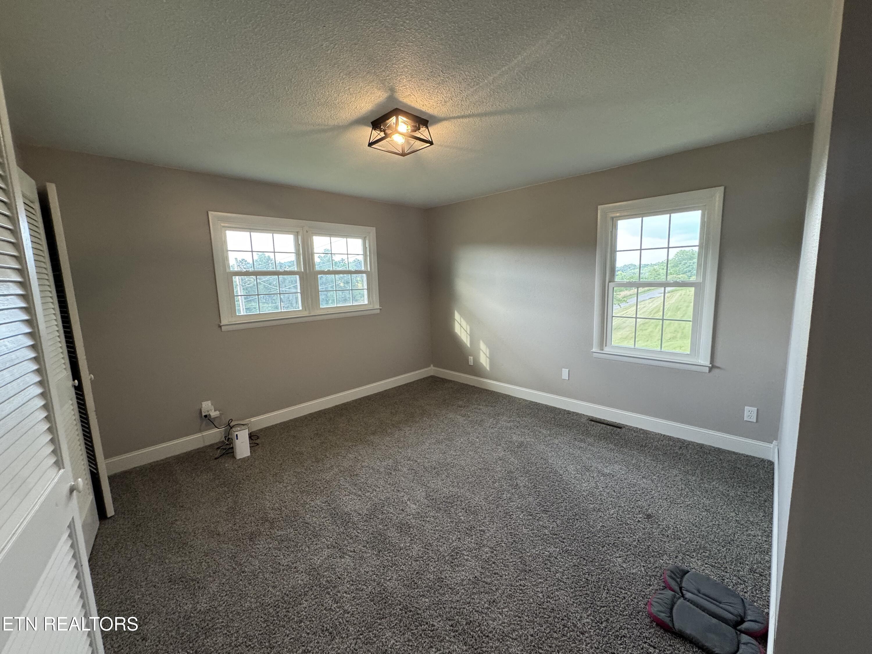 115 Red Oak Lane New Tazewell TN 37825