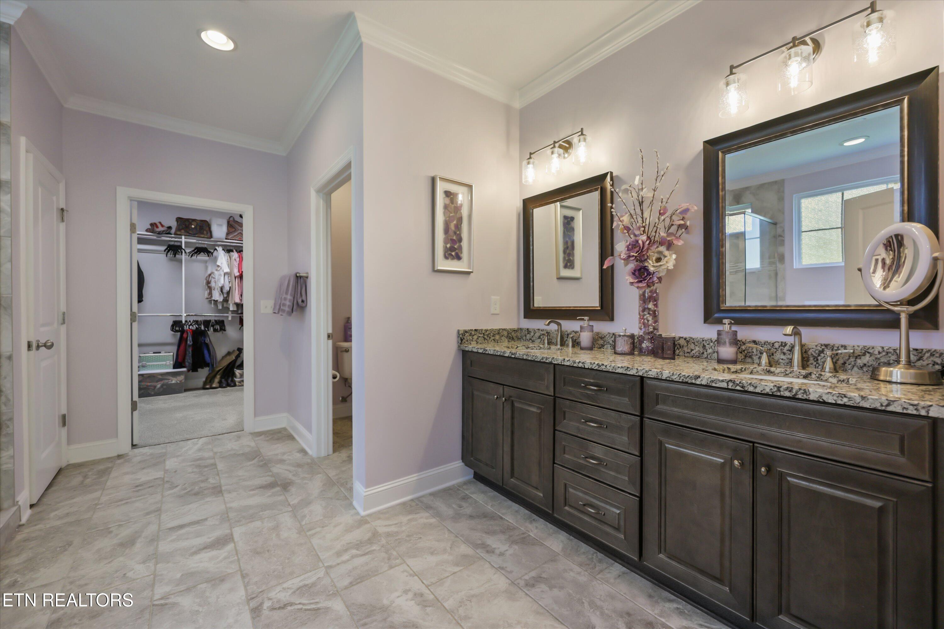 1832 English Ivy Lane Knoxville TN 37932