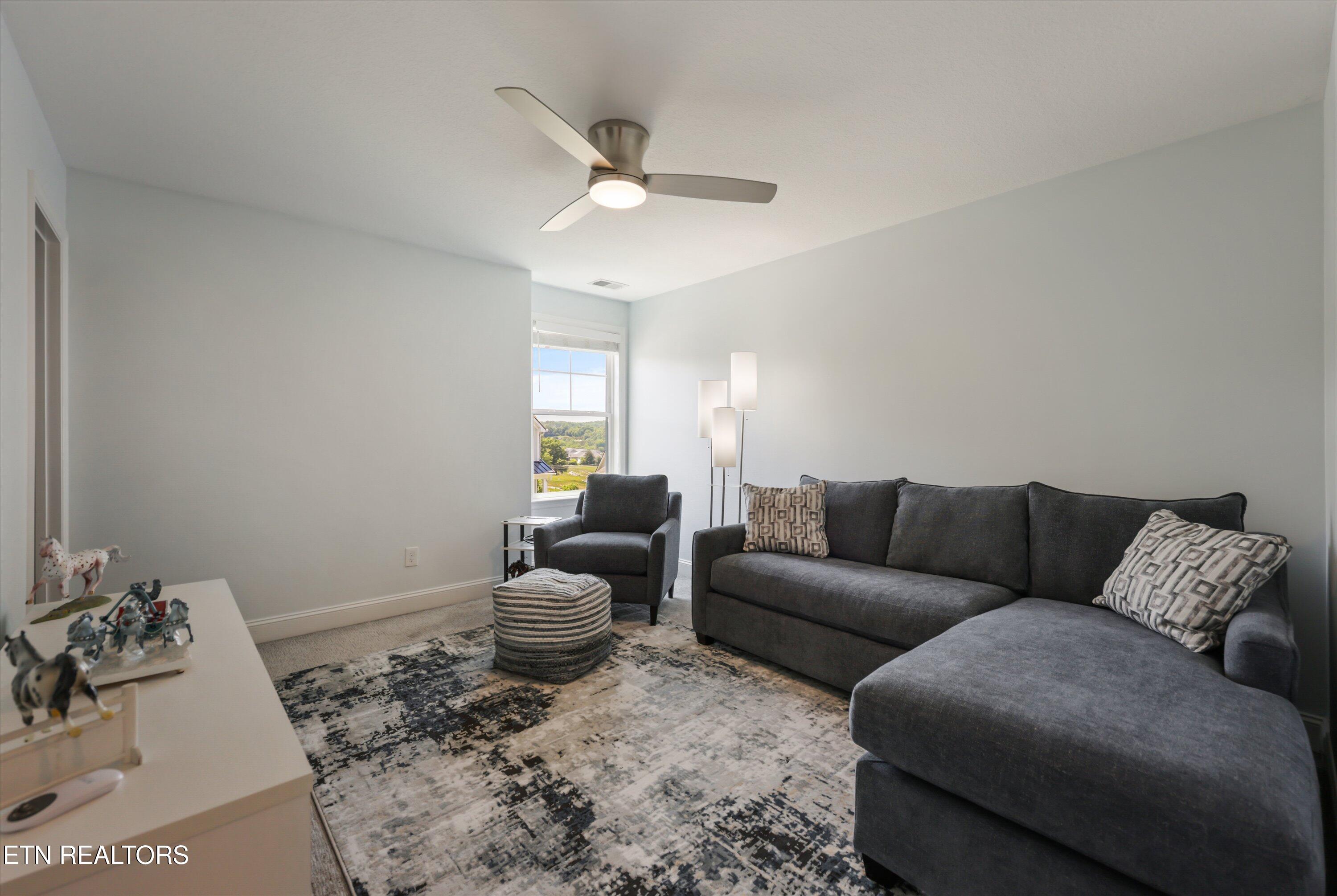 1832 English Ivy Lane Knoxville TN 37932