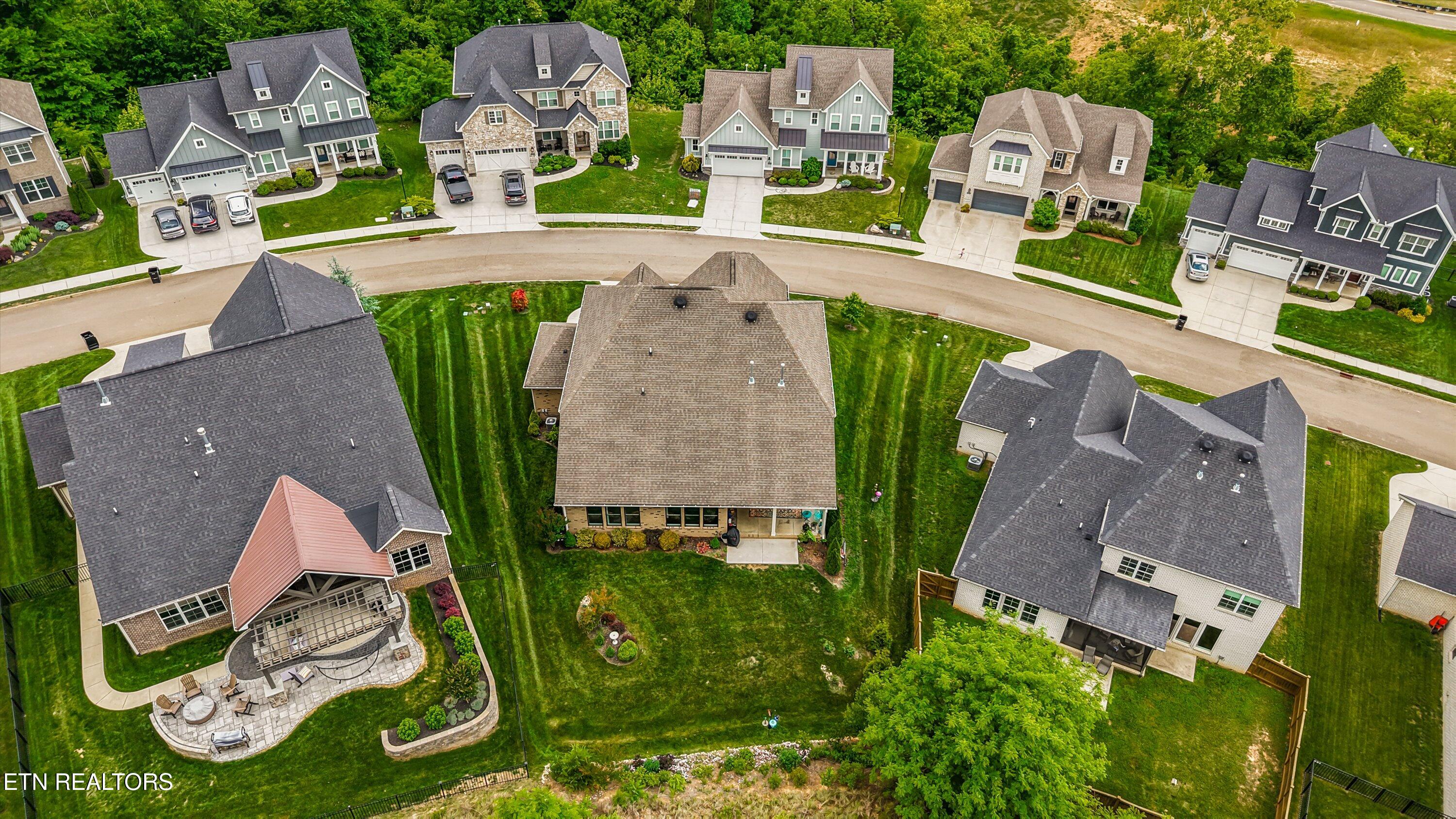 1832 English Ivy Lane Knoxville TN 37932