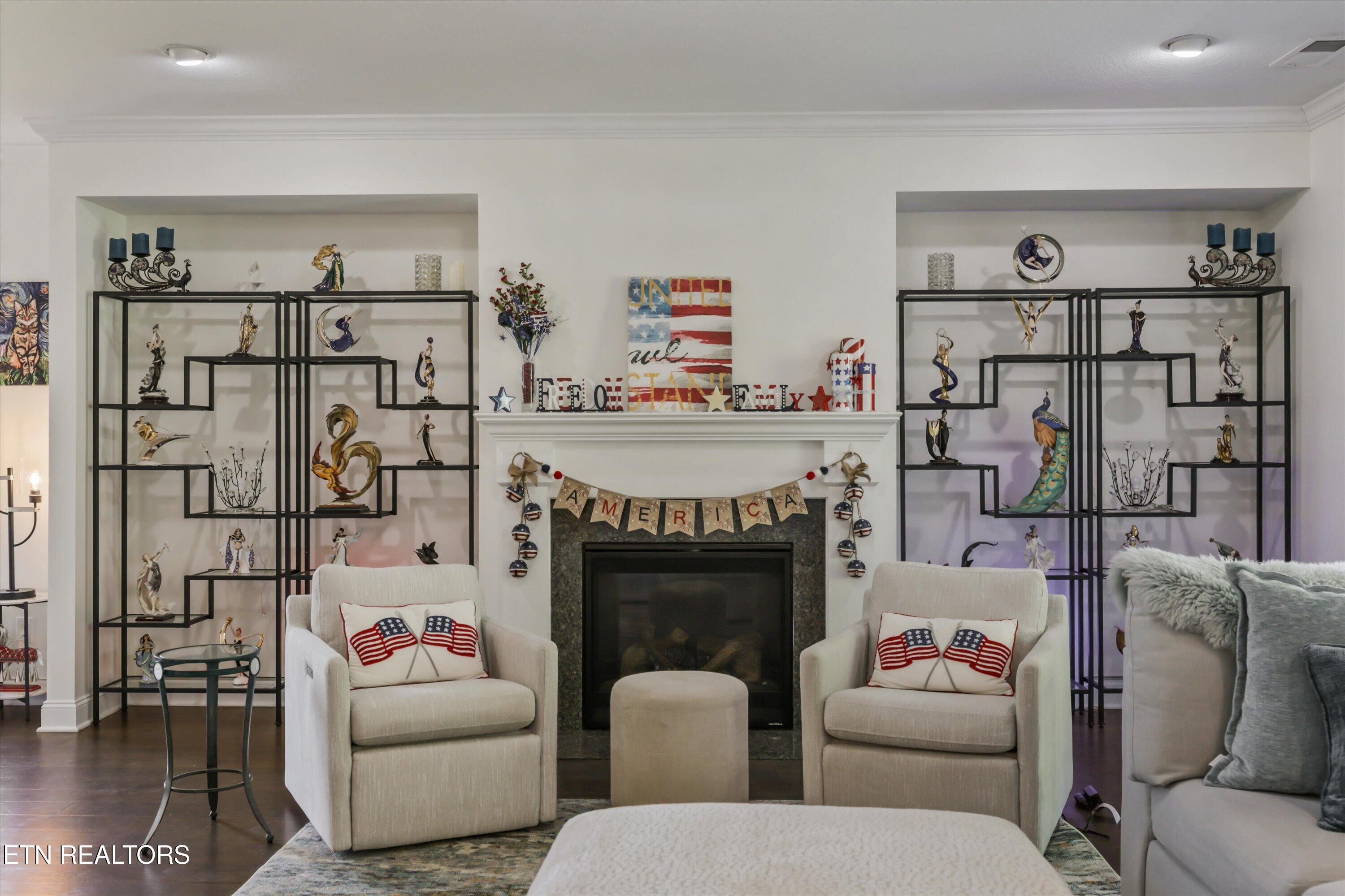 1832 English Ivy Lane Knoxville TN 37932