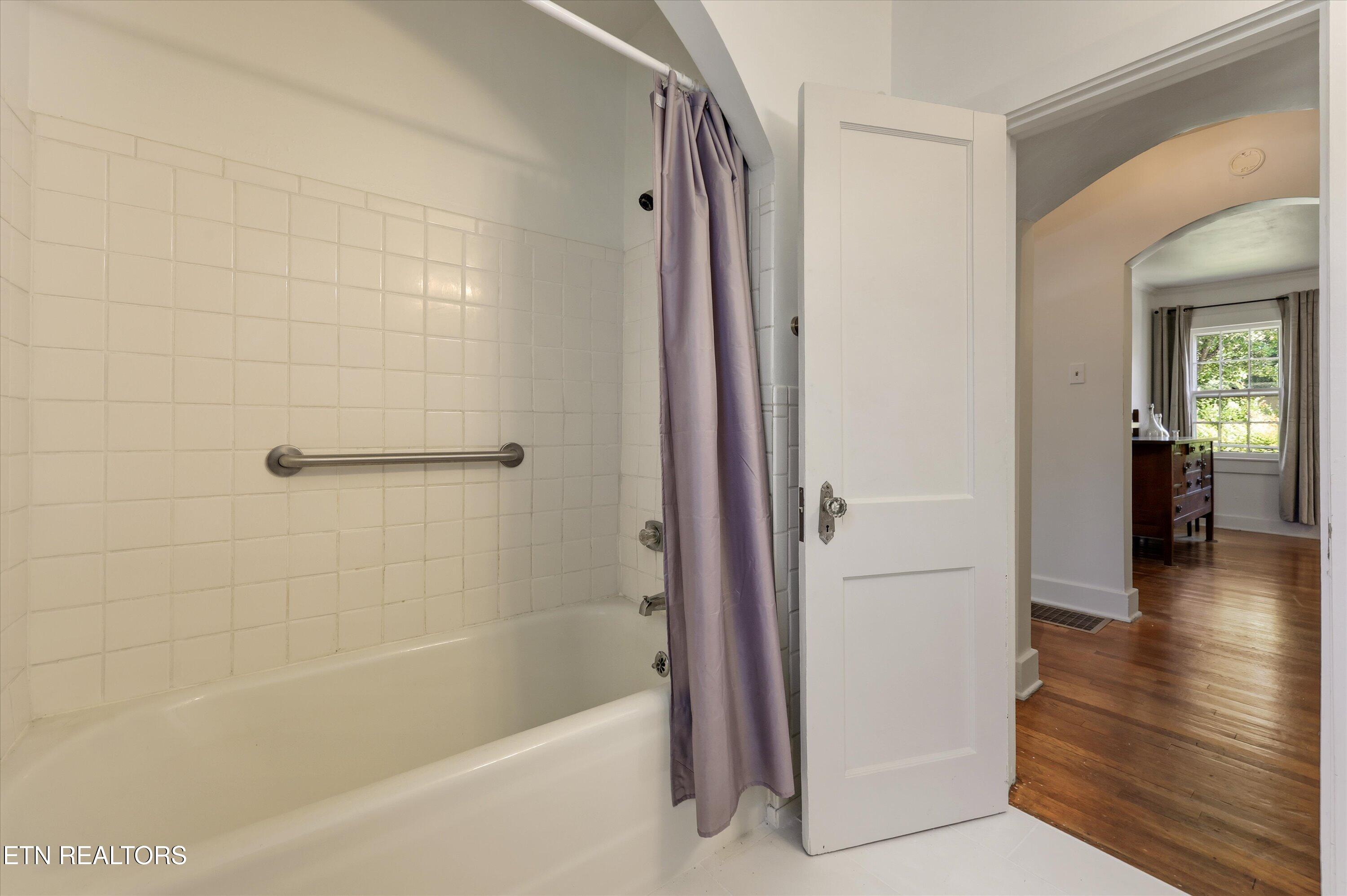 5417 Jacksboro Pike Knoxville TN 37918