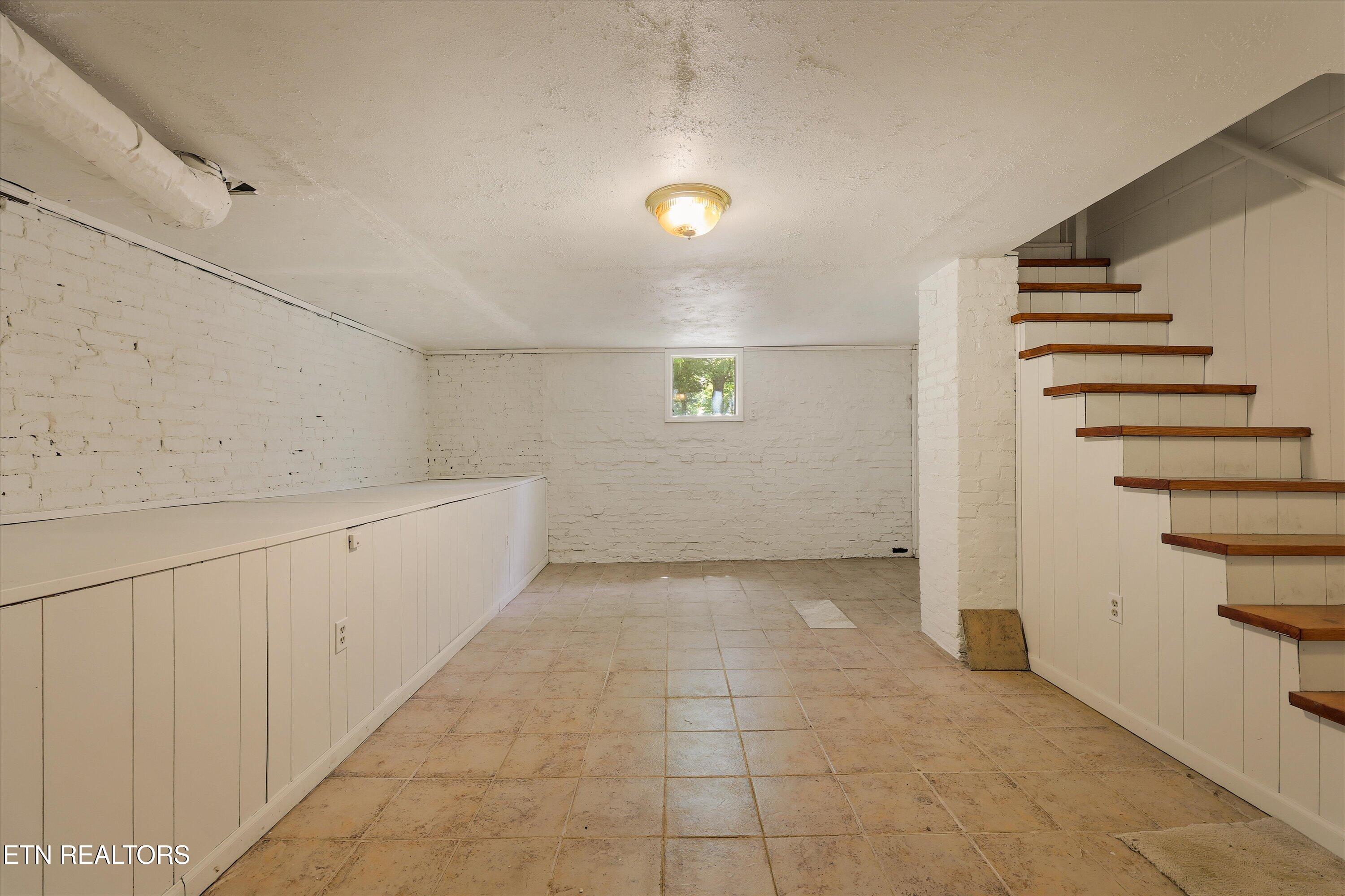 5417 Jacksboro Pike Knoxville TN 37918