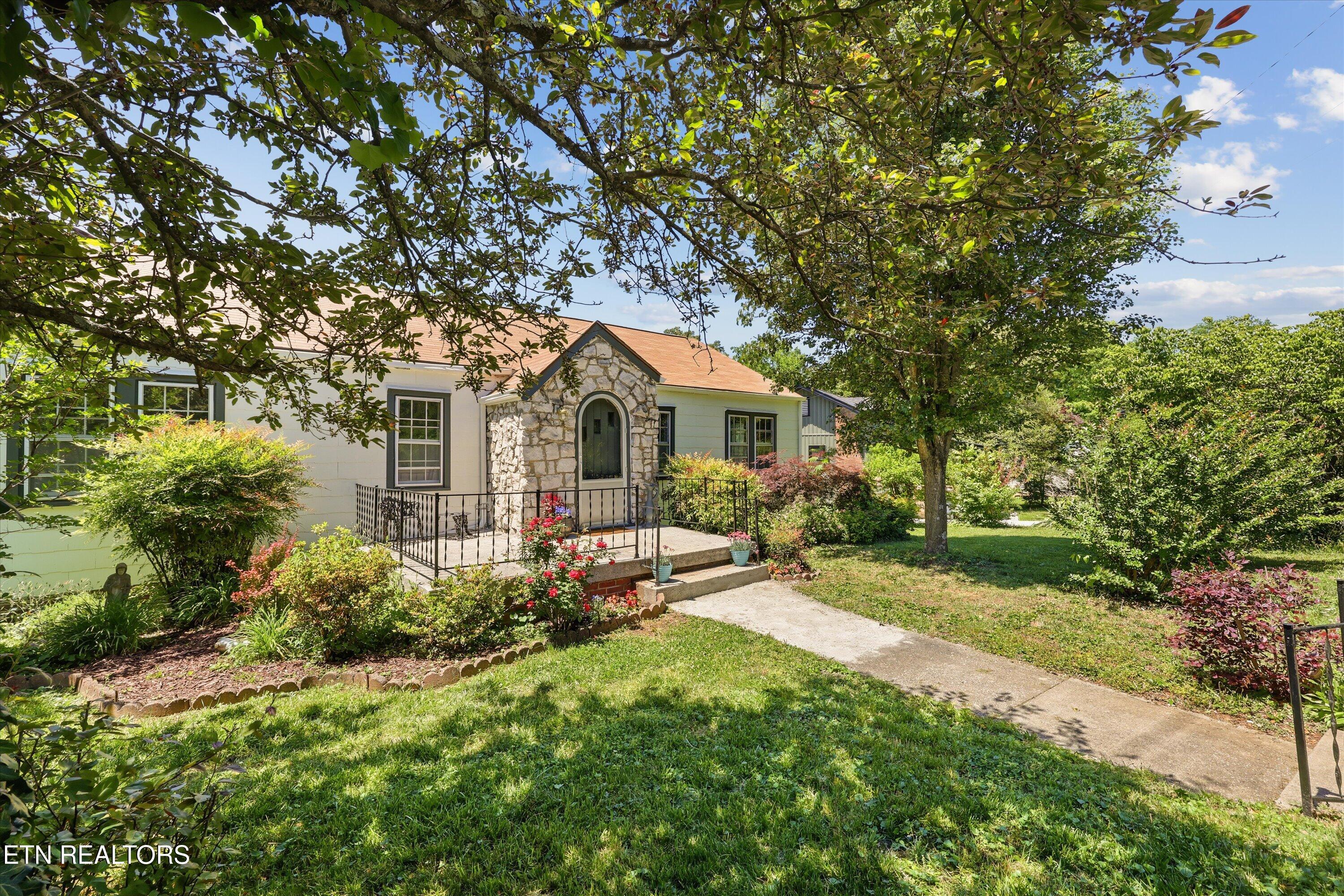 5417 Jacksboro Pike Knoxville TN 37918