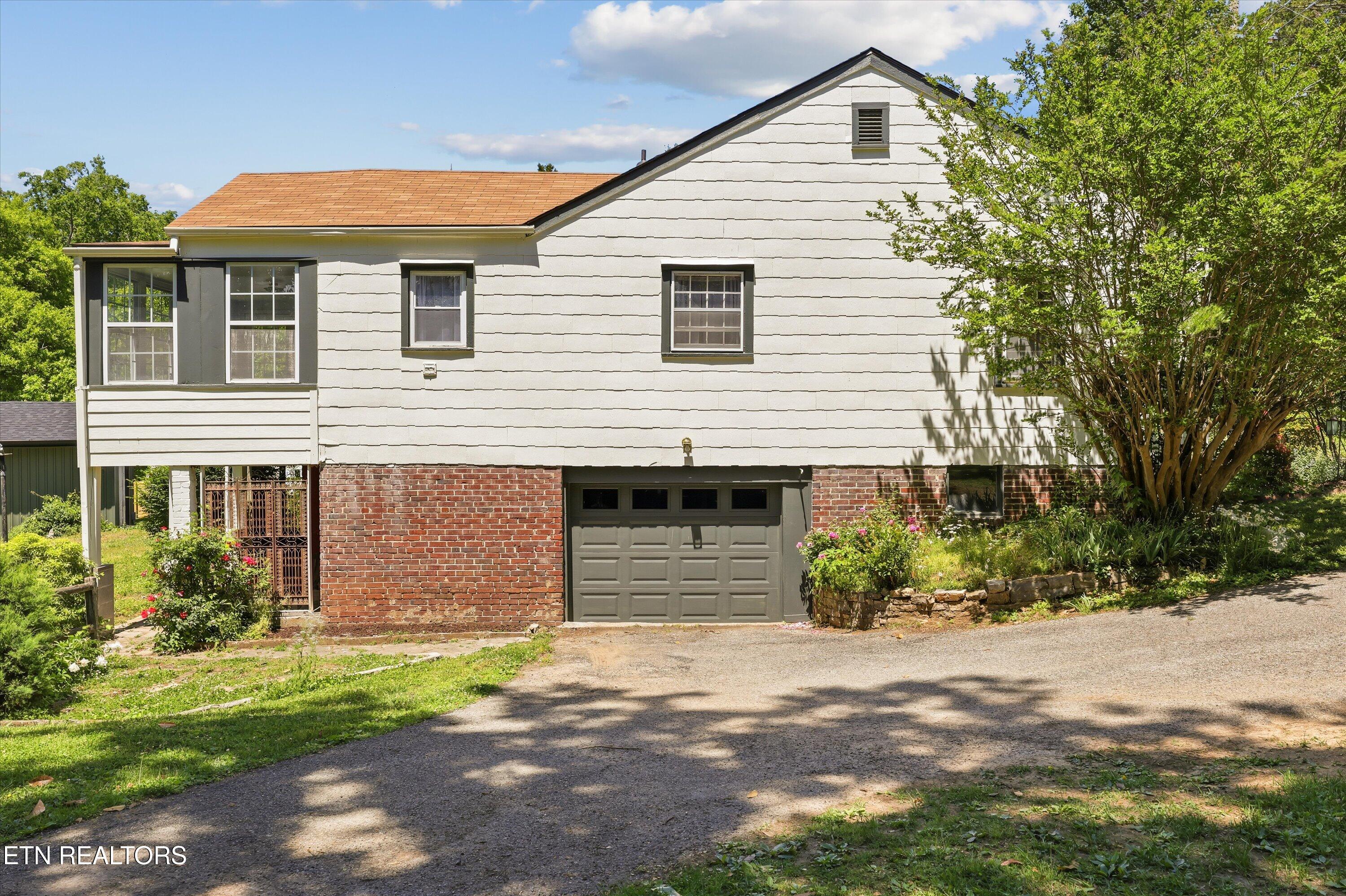 5417 Jacksboro Pike Knoxville TN 37918
