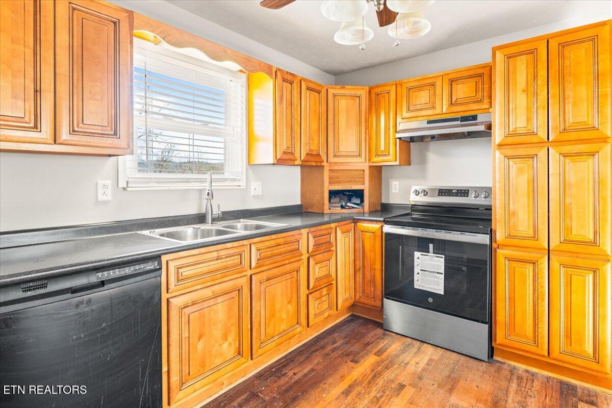 844 Mount Paran Road Jacksboro TN 37757