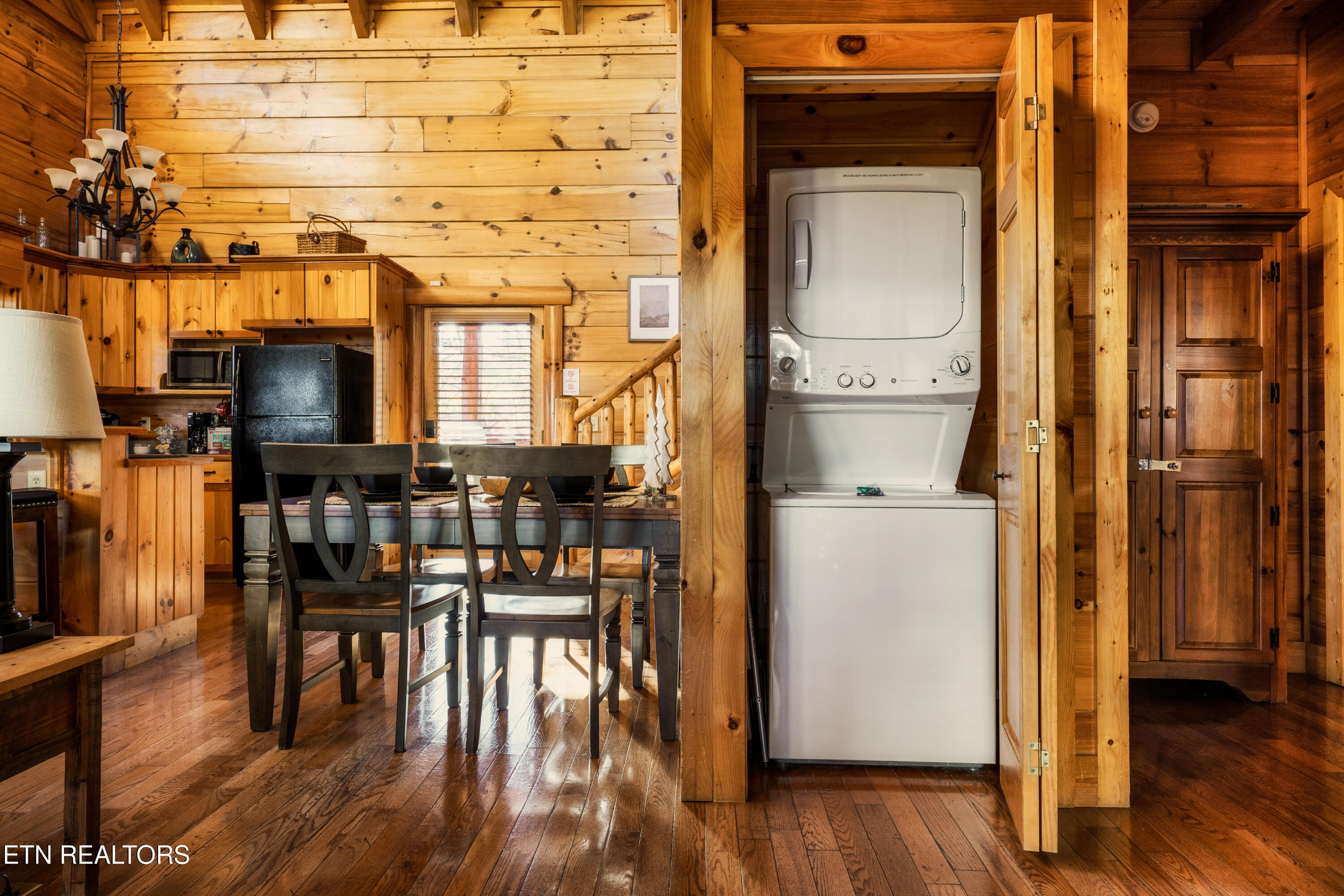 2017 Smoky Cove Road Sevierville TN 37876