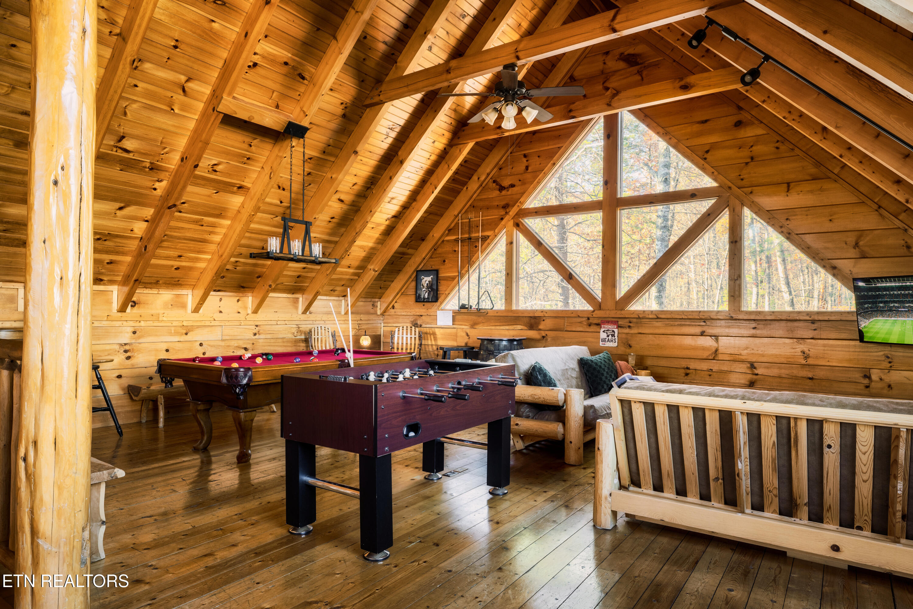 2017 Smoky Cove Road Sevierville TN 37876