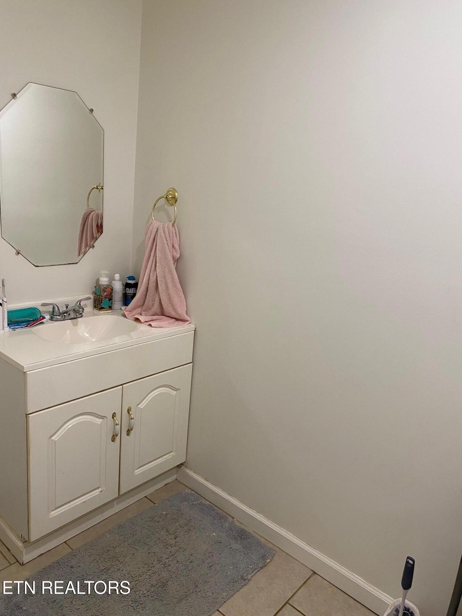 1011 Honeysuckle Drive Newport TN 37821