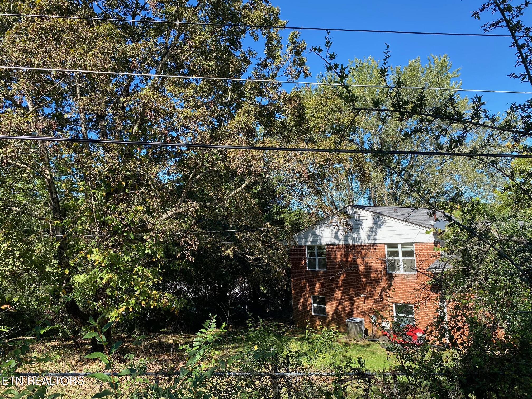 1011 Honeysuckle Drive Newport TN 37821