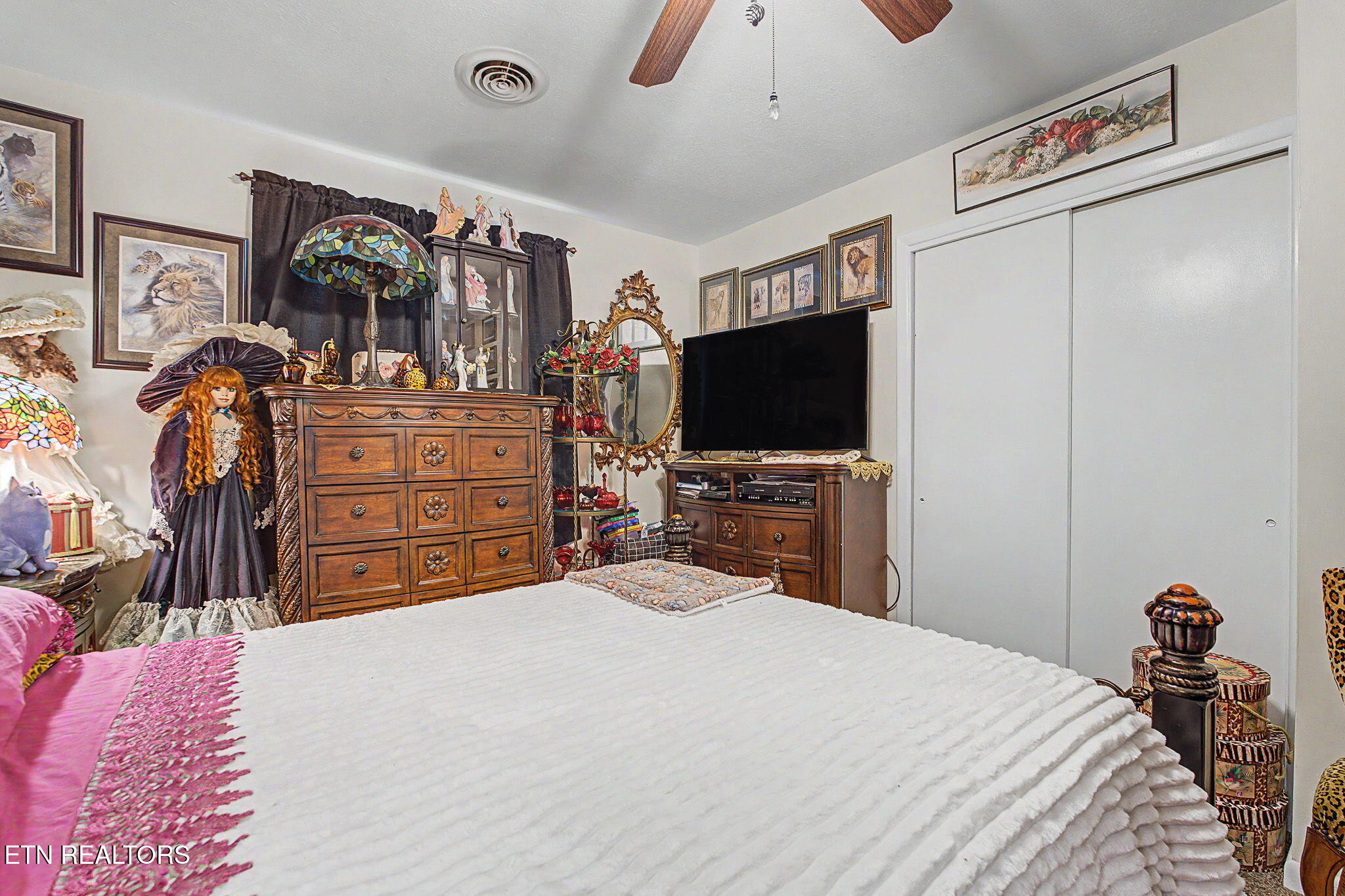 324 Fenway Drive Pigeon Forge TN 37863