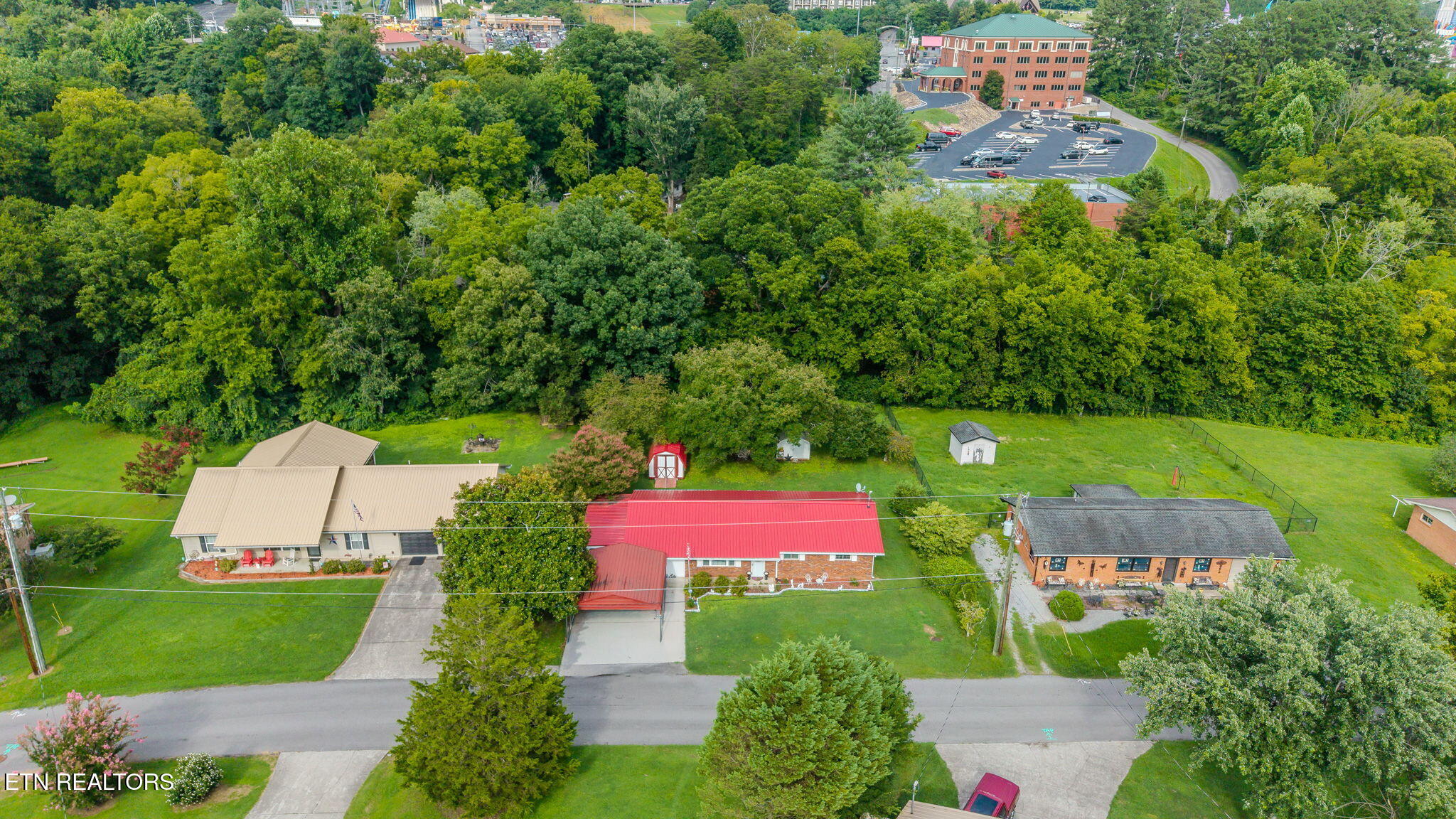 324 Fenway Drive Pigeon Forge TN 37863