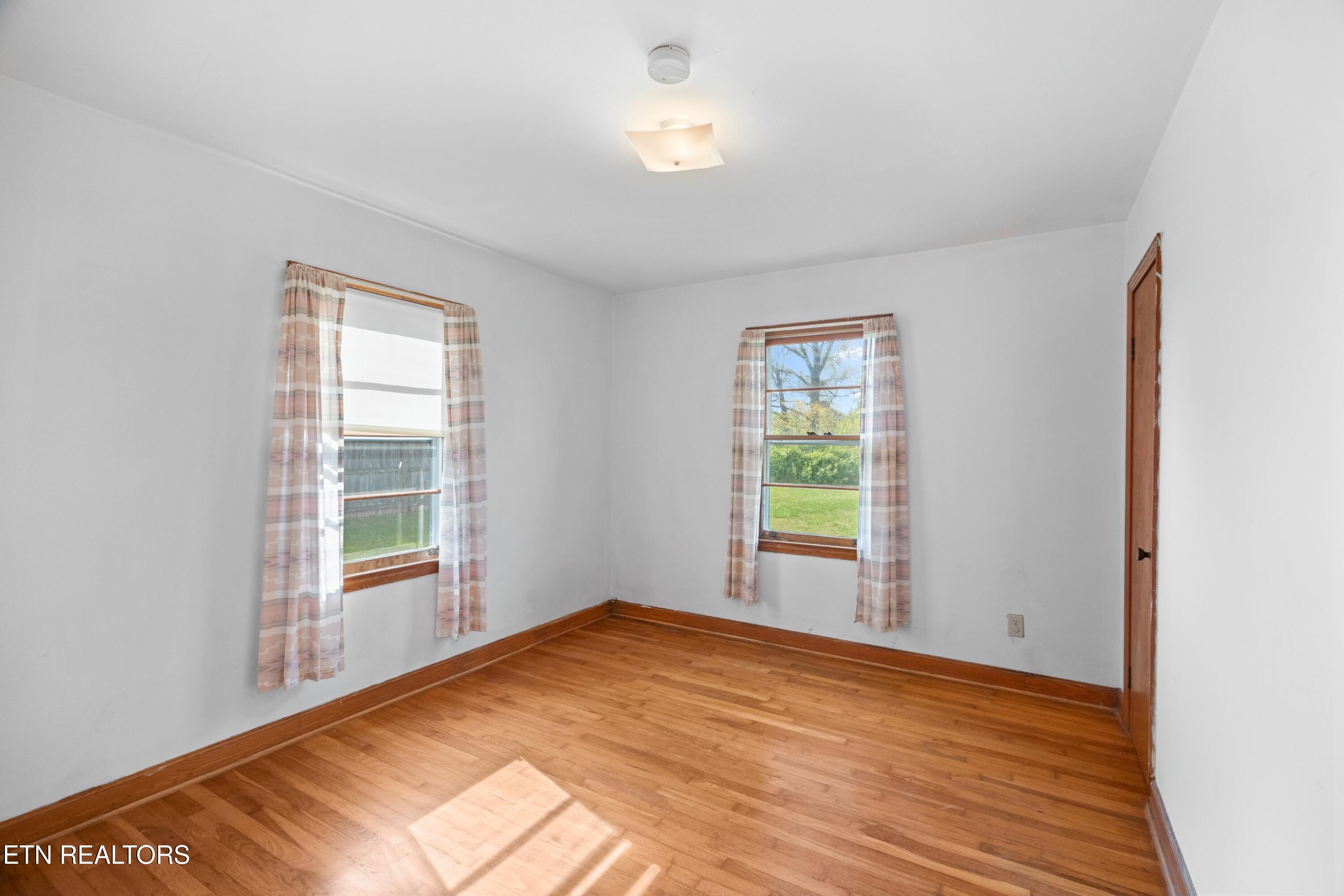 3003 Jane Street White Pine TN 37890