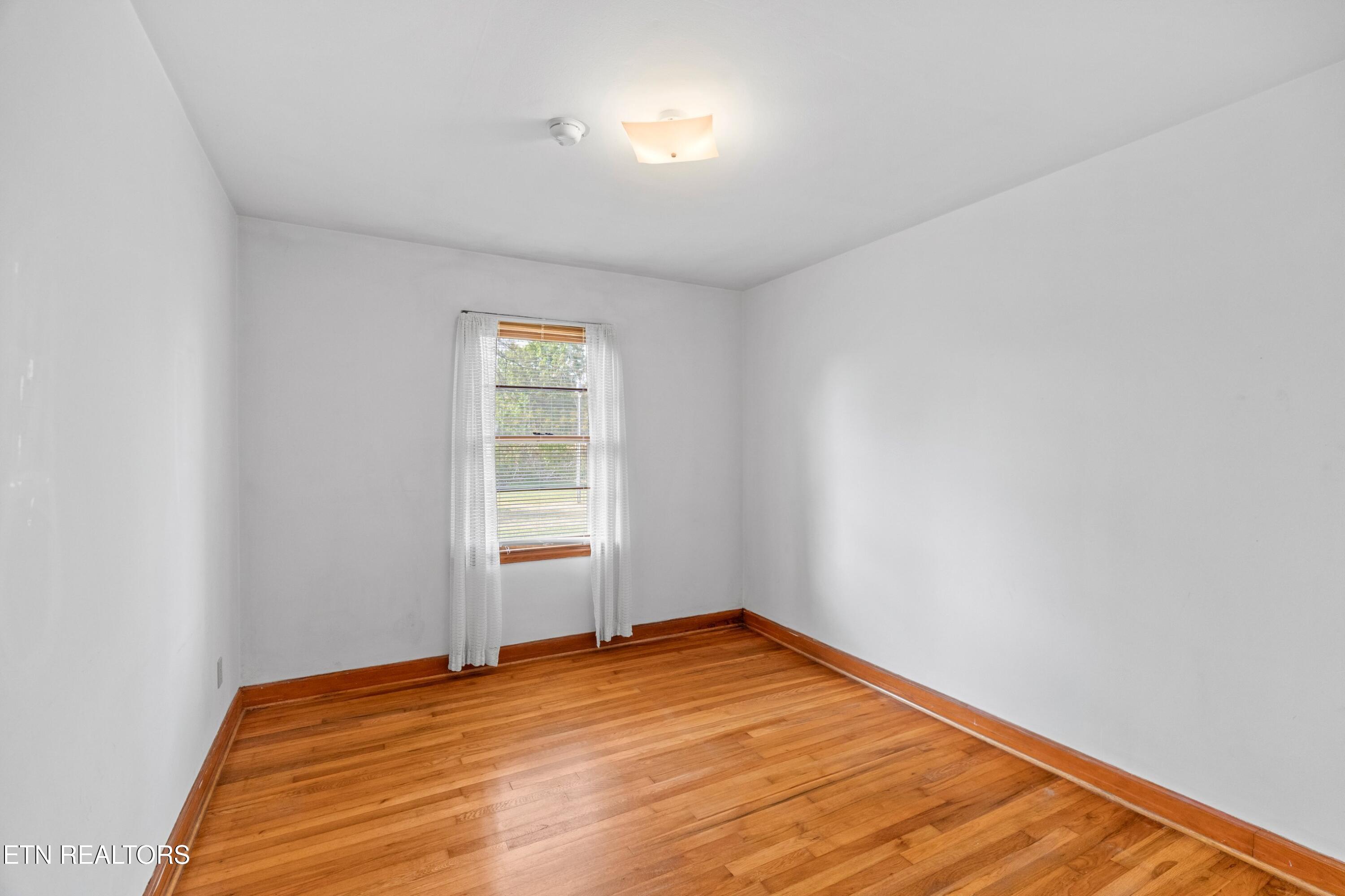3003 Jane Street White Pine TN 37890
