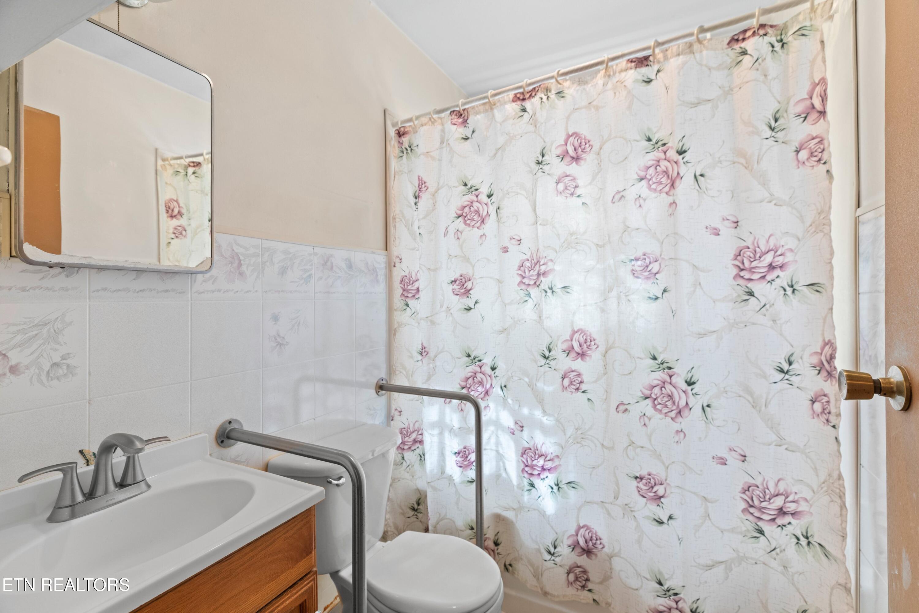 3003 Jane Street White Pine TN 37890