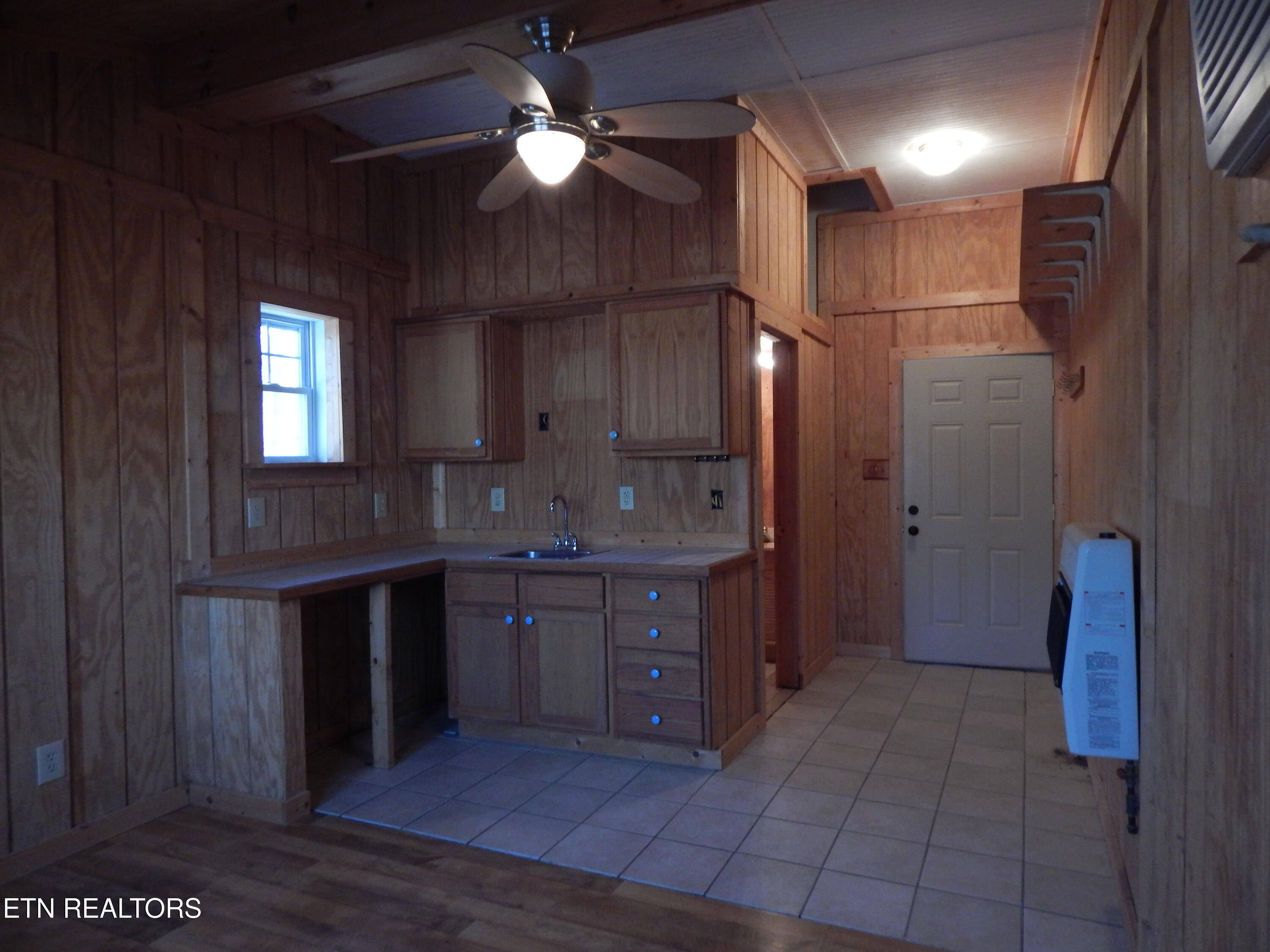 619 Ridgetop Drive Jamestown TN 38556