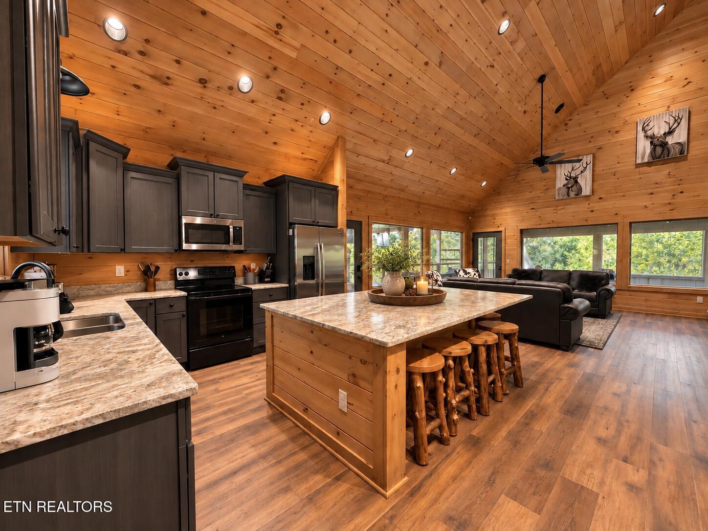 3831 Revetta Circle Sevierville TN 37862
