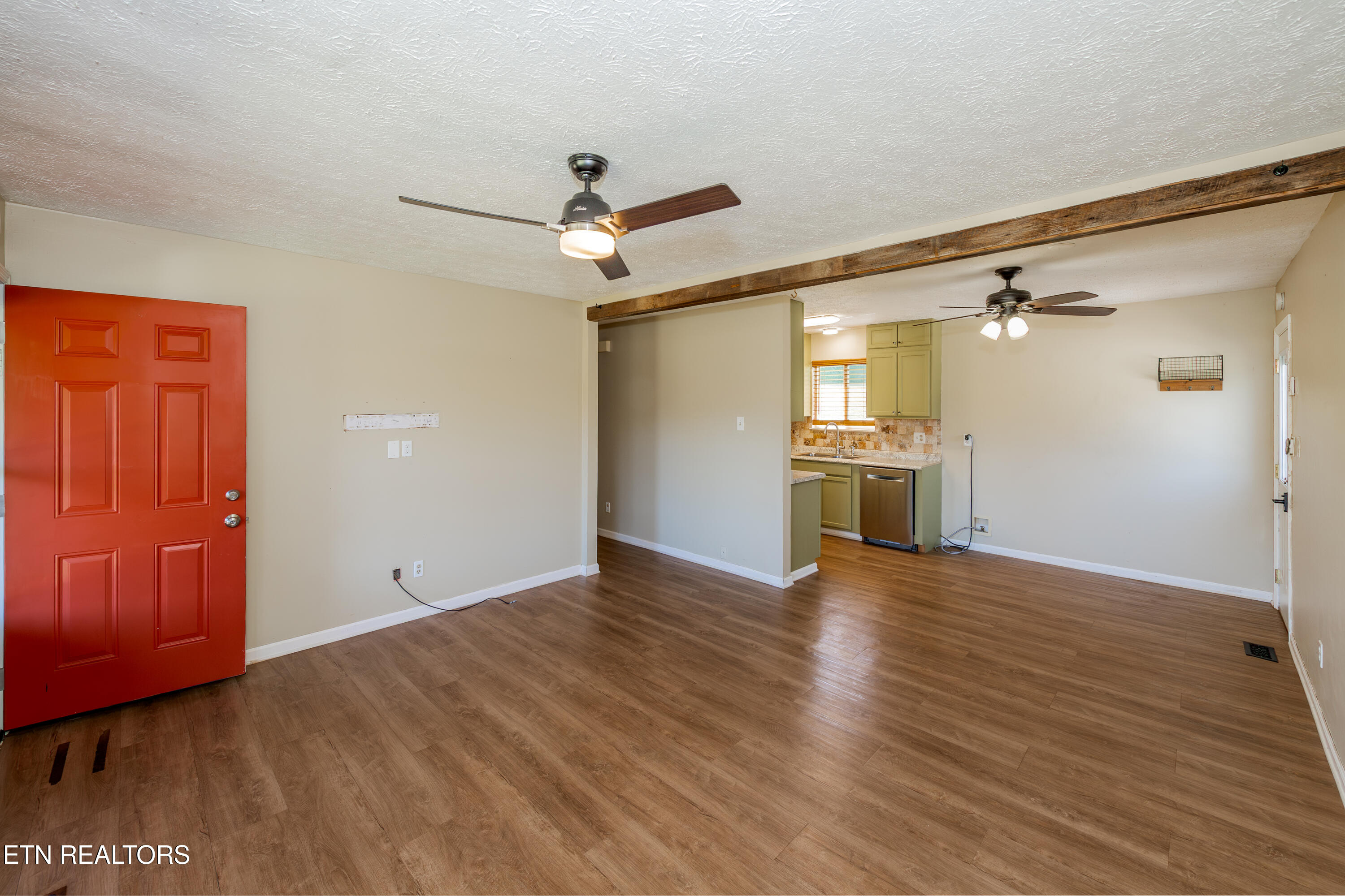 759 Laurel Road Clinton TN 37716