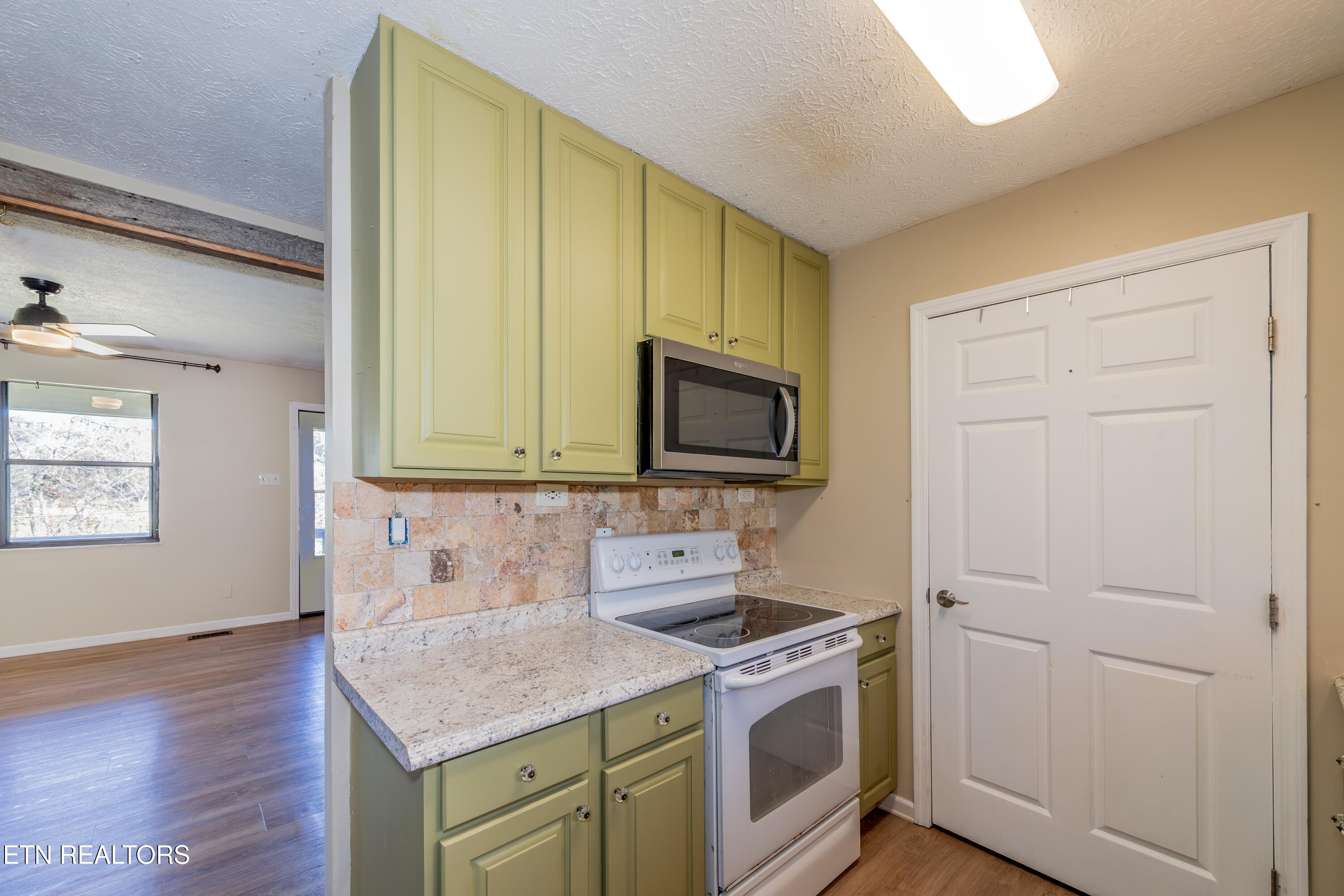 759 Laurel Road Clinton TN 37716