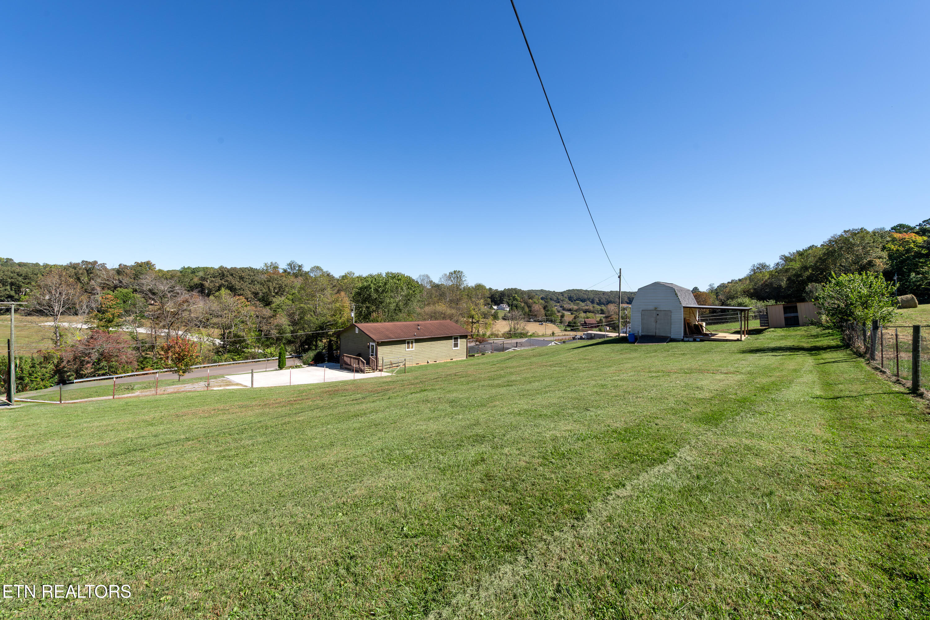 759 Laurel Road Clinton TN 37716