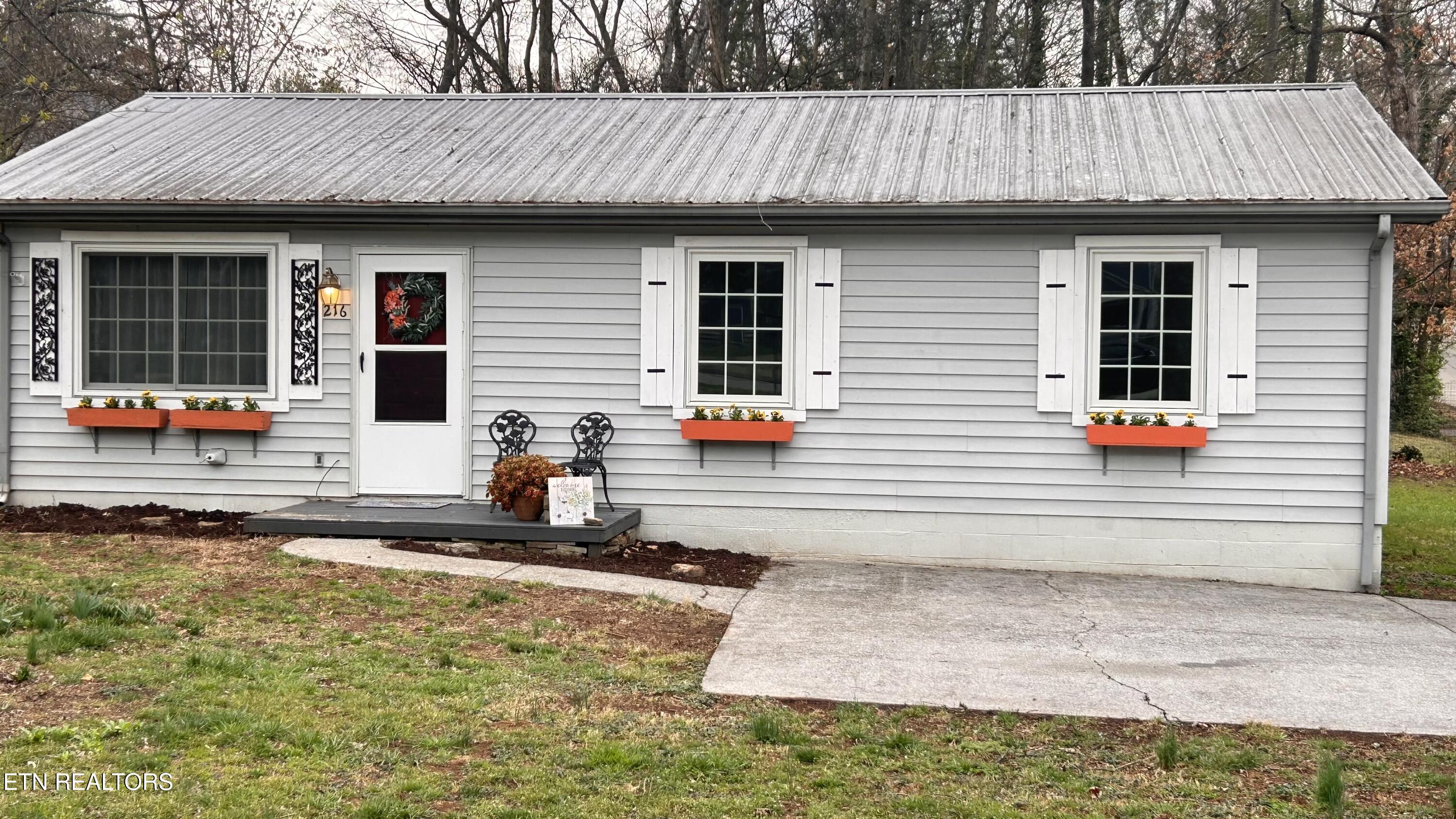 216 Stanley Avenue Maryville TN 37803