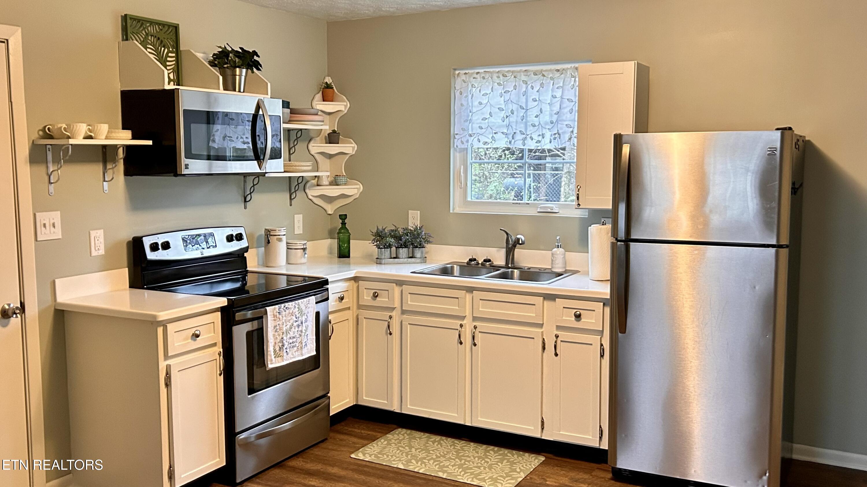 216 Stanley Avenue Maryville TN 37803