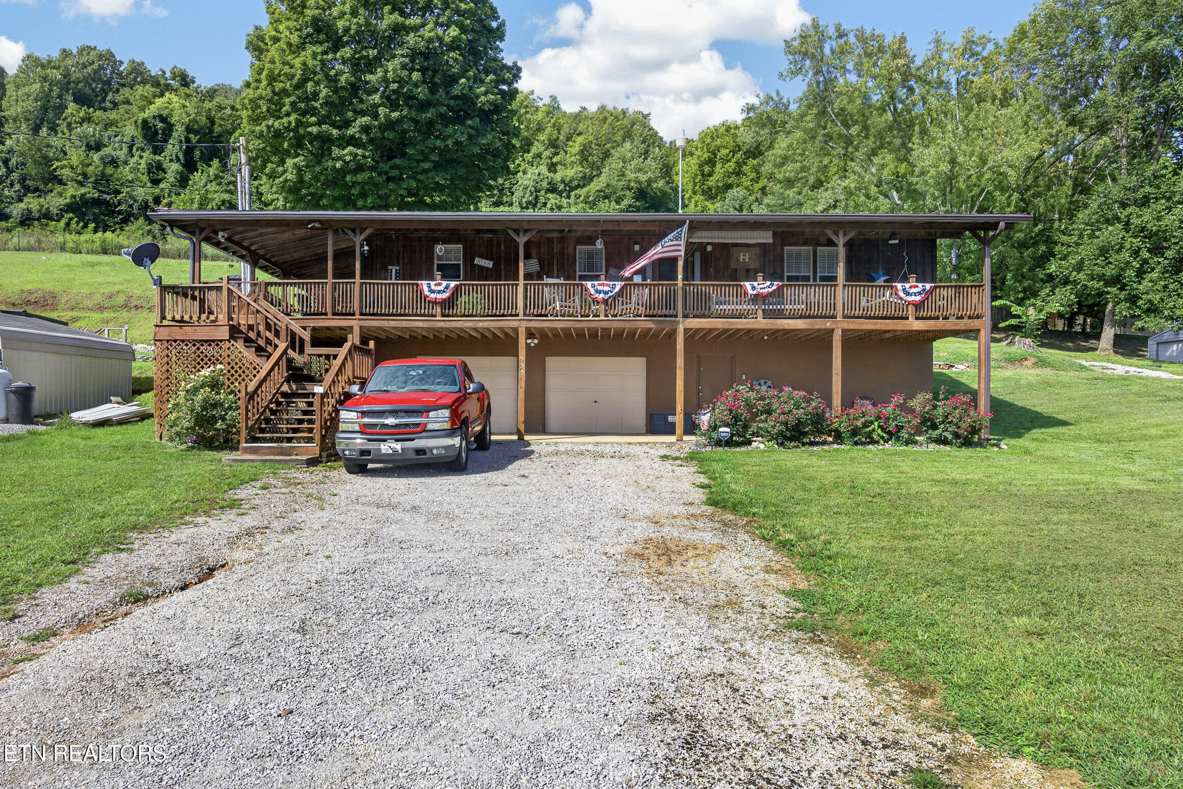 955 Livingston Boat Dock Road Allons TN 38541