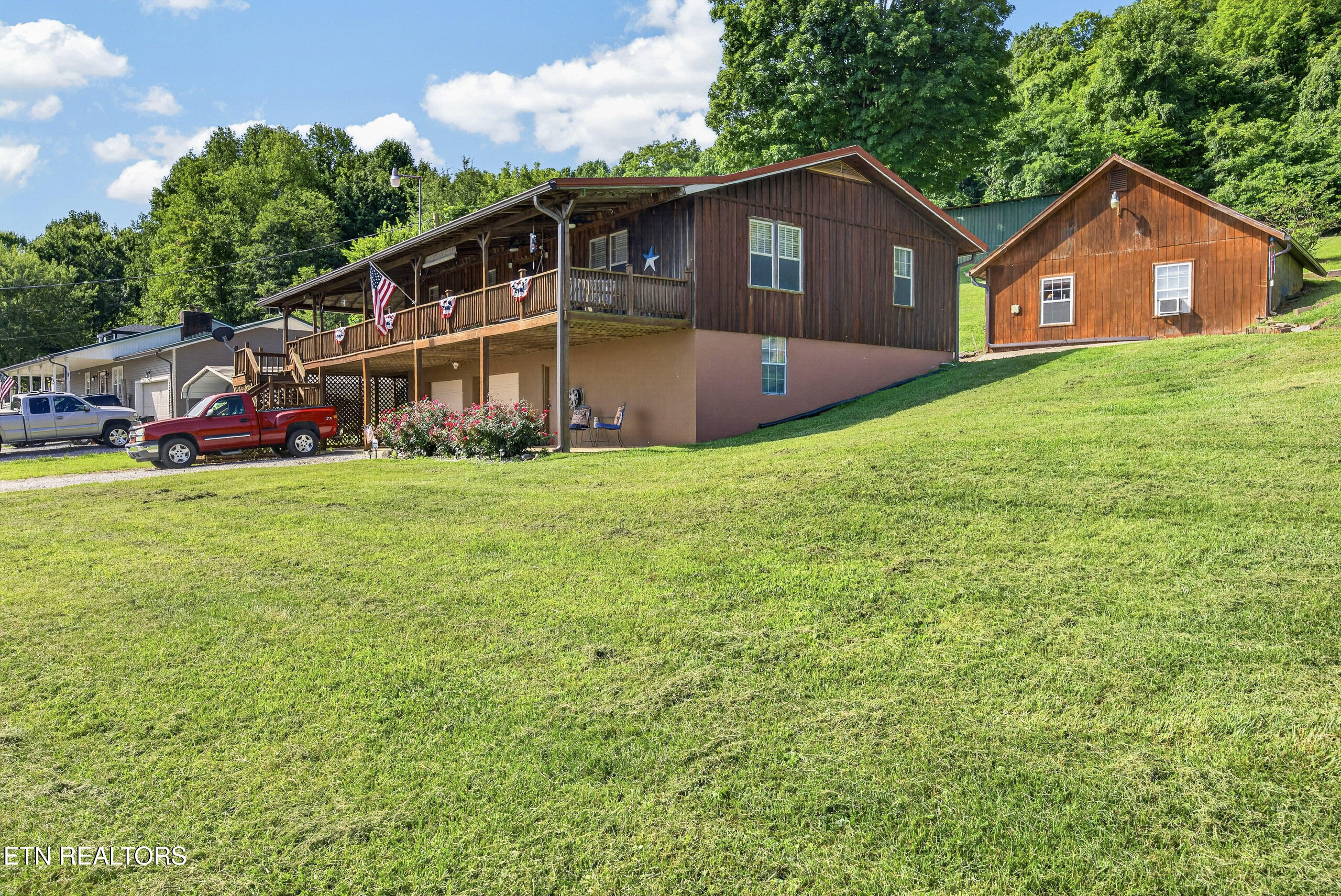 955 Livingston Boat Dock Road Allons TN 38541