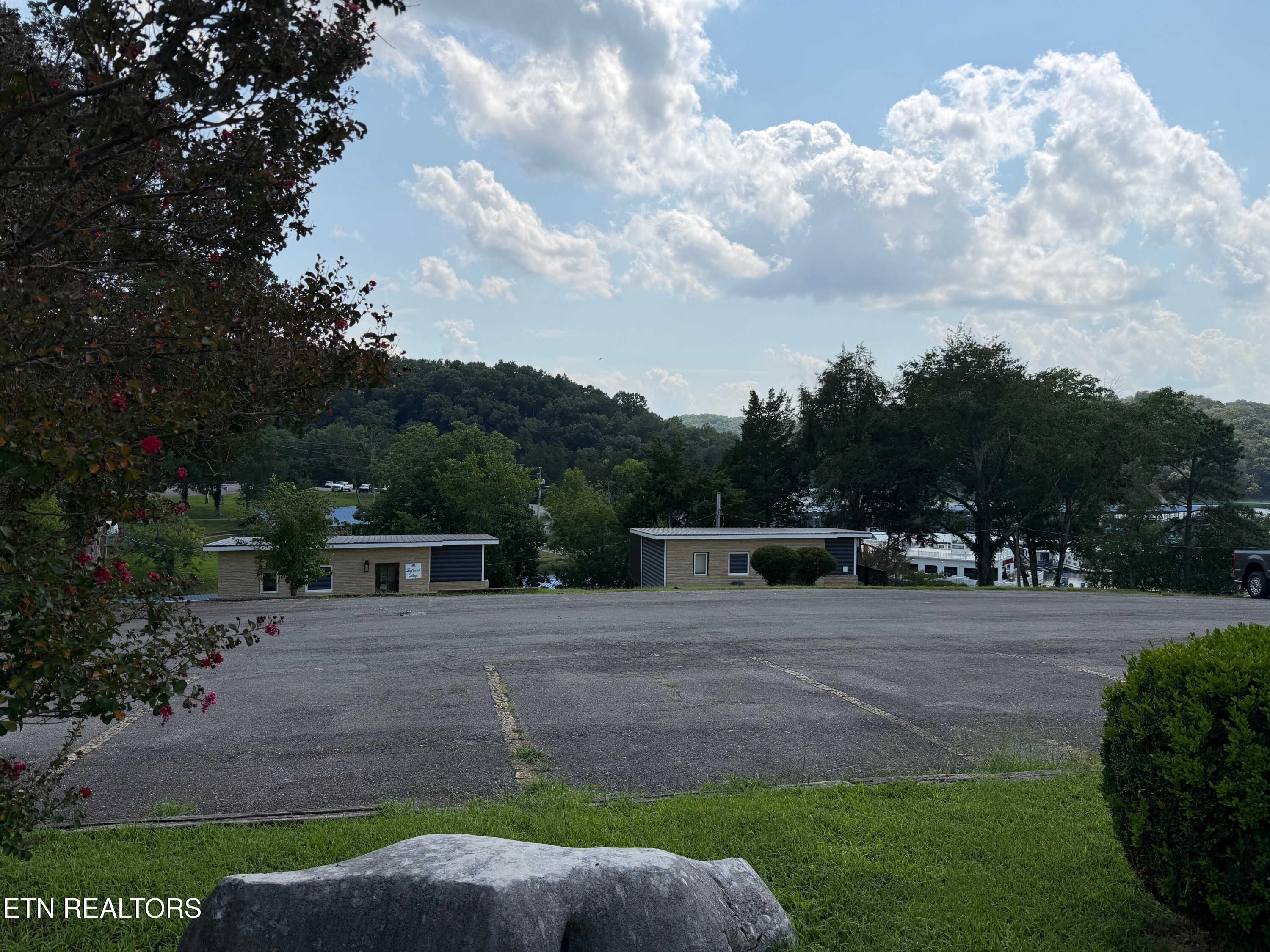 955 Livingston Boat Dock Road Allons TN 38541