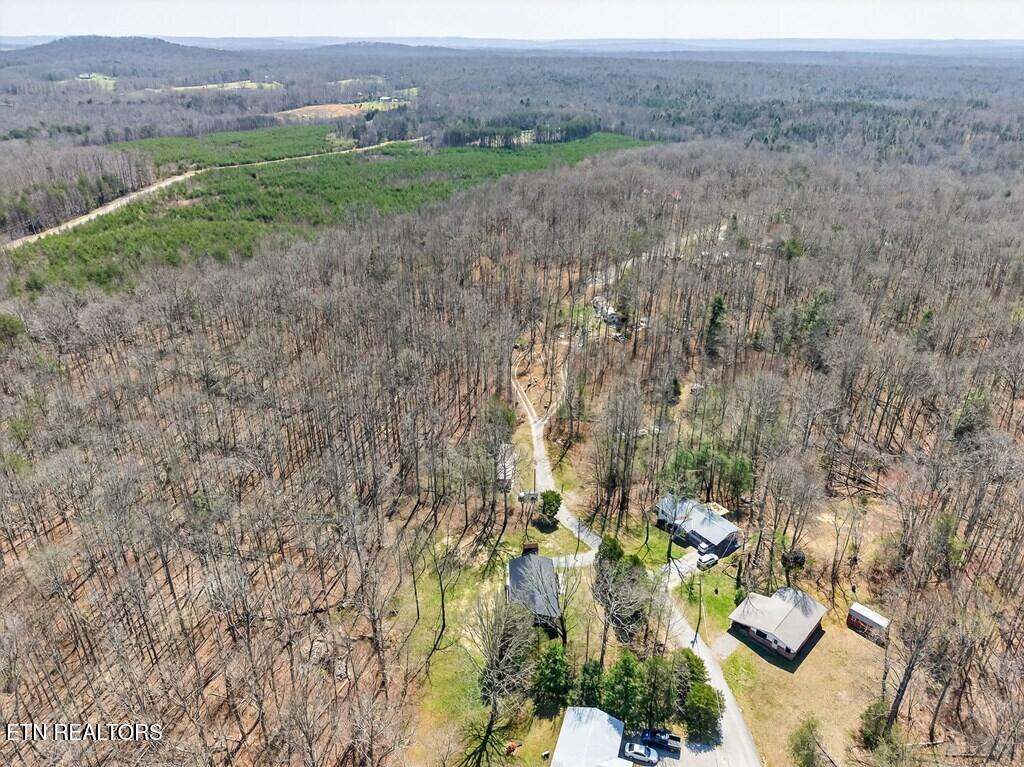 121 Twin Oaks Road Pikeville TN 37367