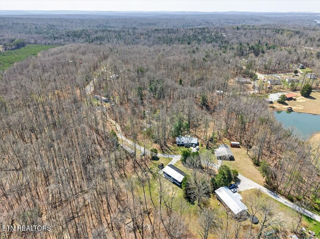 121 Twin Oaks Road Pikeville TN 37367