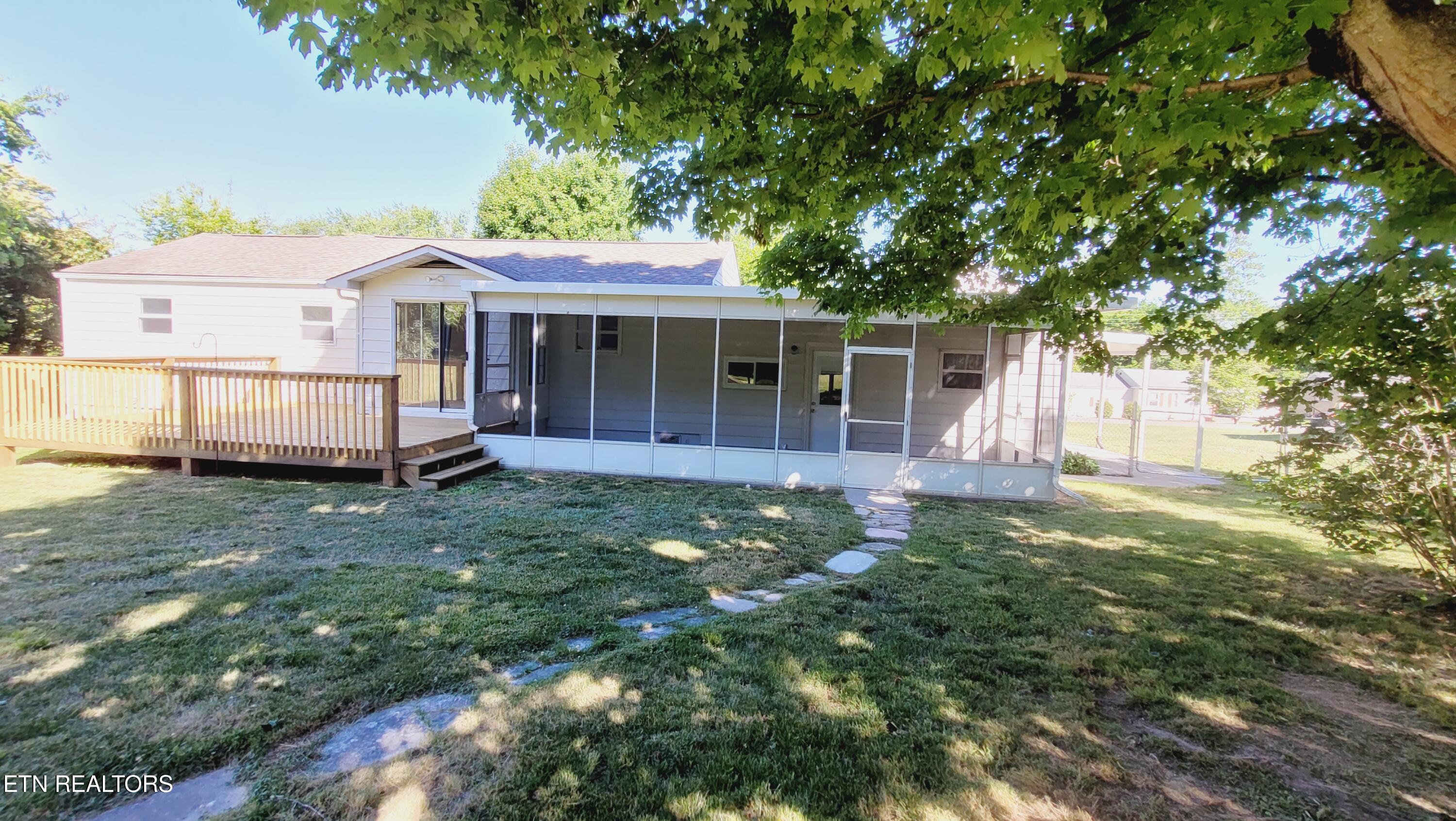 308 Naueda Drive Knoxville TN 37912