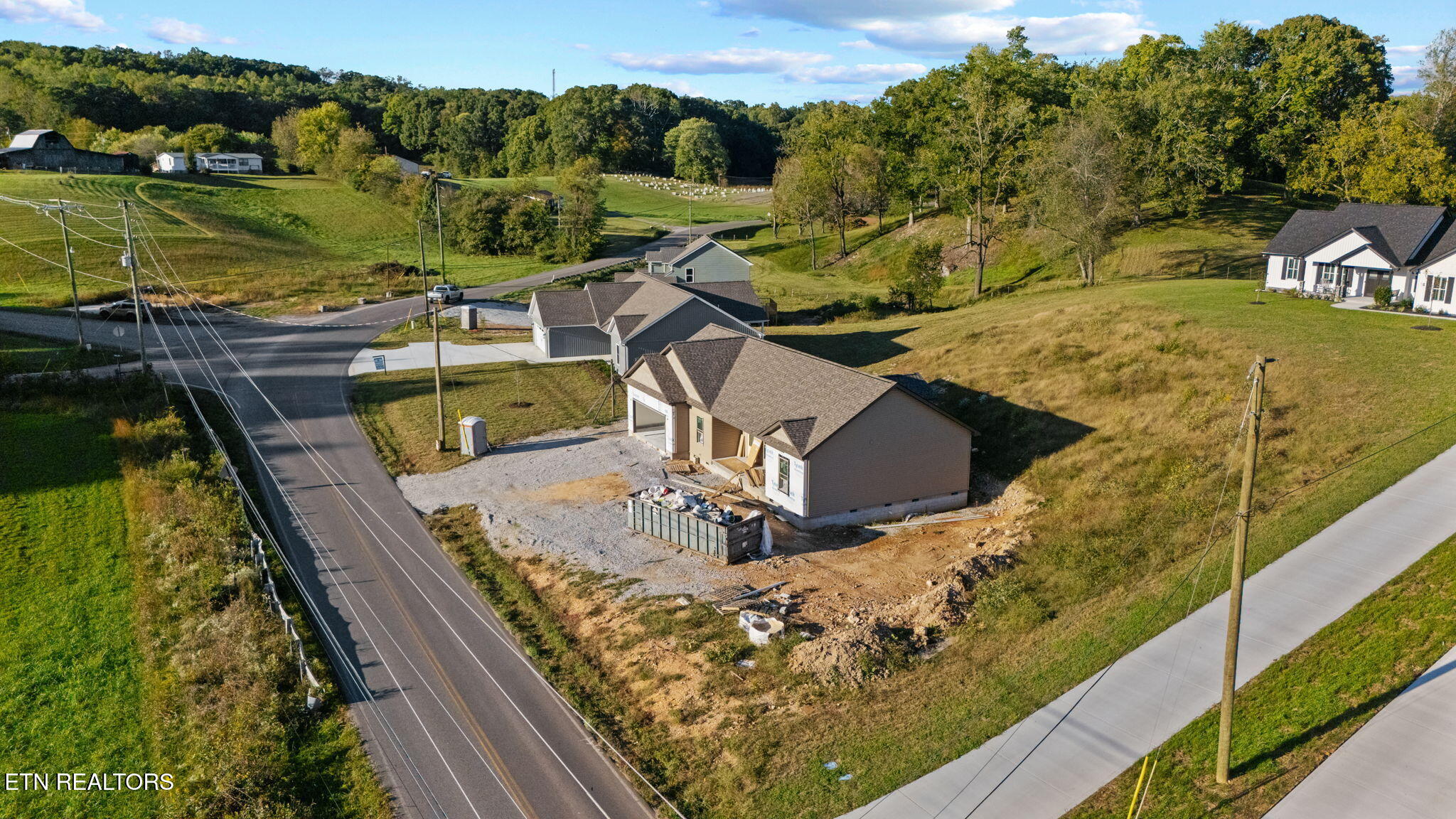 380 Hillvale Road Clinton TN 37716