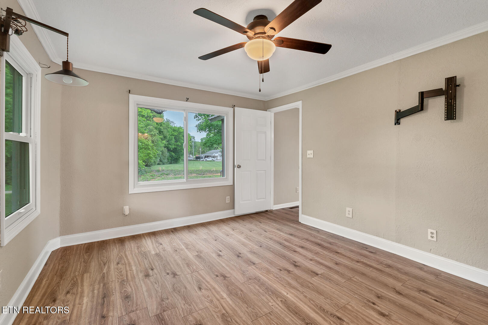 1533 Middlesettlements Road Maryville TN 37801