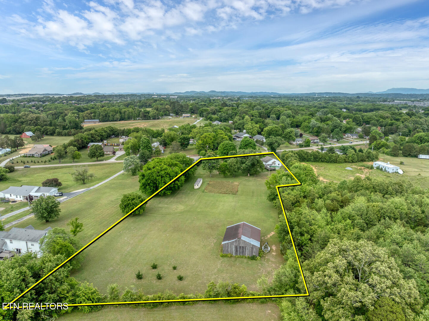 1533 Middlesettlements Road Maryville TN 37801