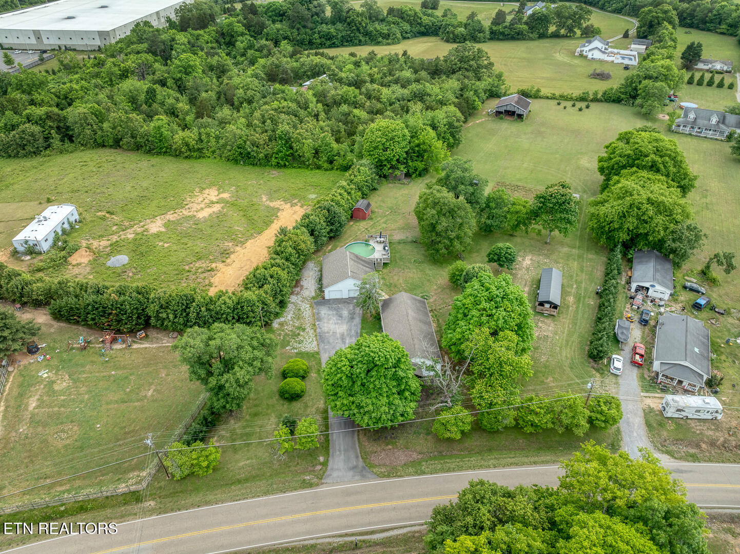 1533 Middlesettlements Road Maryville TN 37801