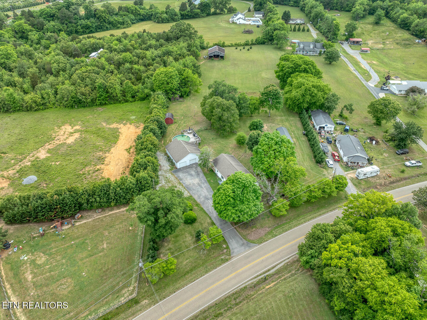 1533 Middlesettlements Road Maryville TN 37801