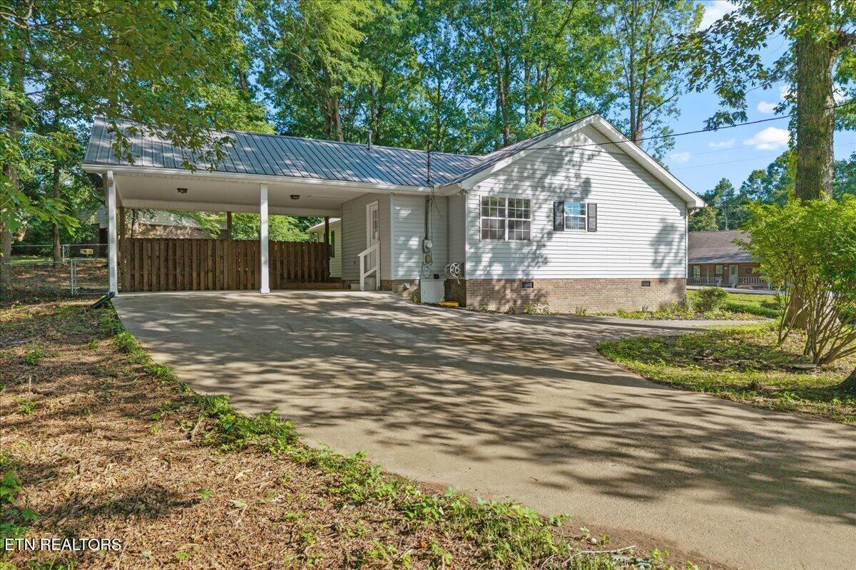2613 Kenwood Drive Athens TN 37303