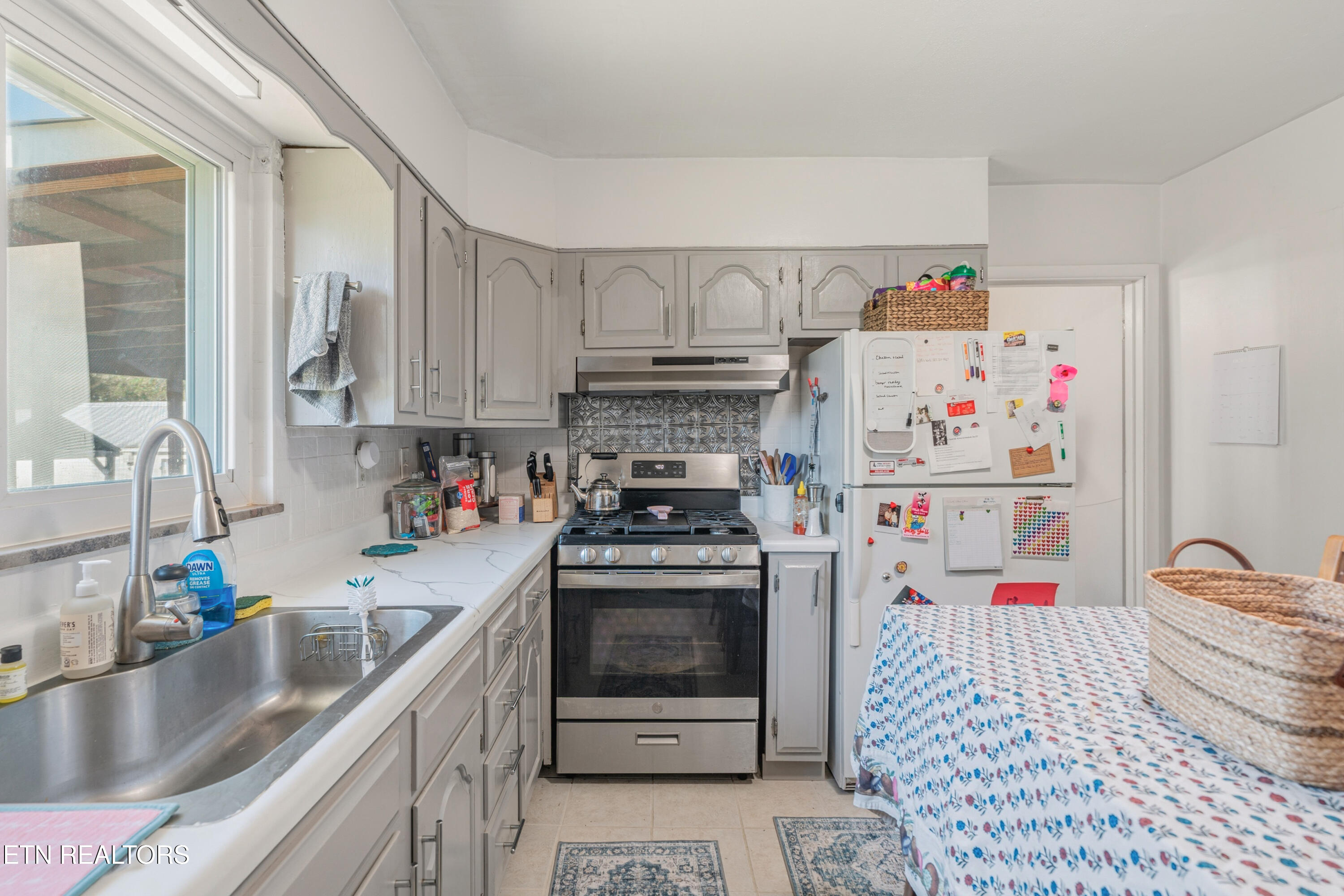 2001 Radiance Drive Knoxville TN 37912