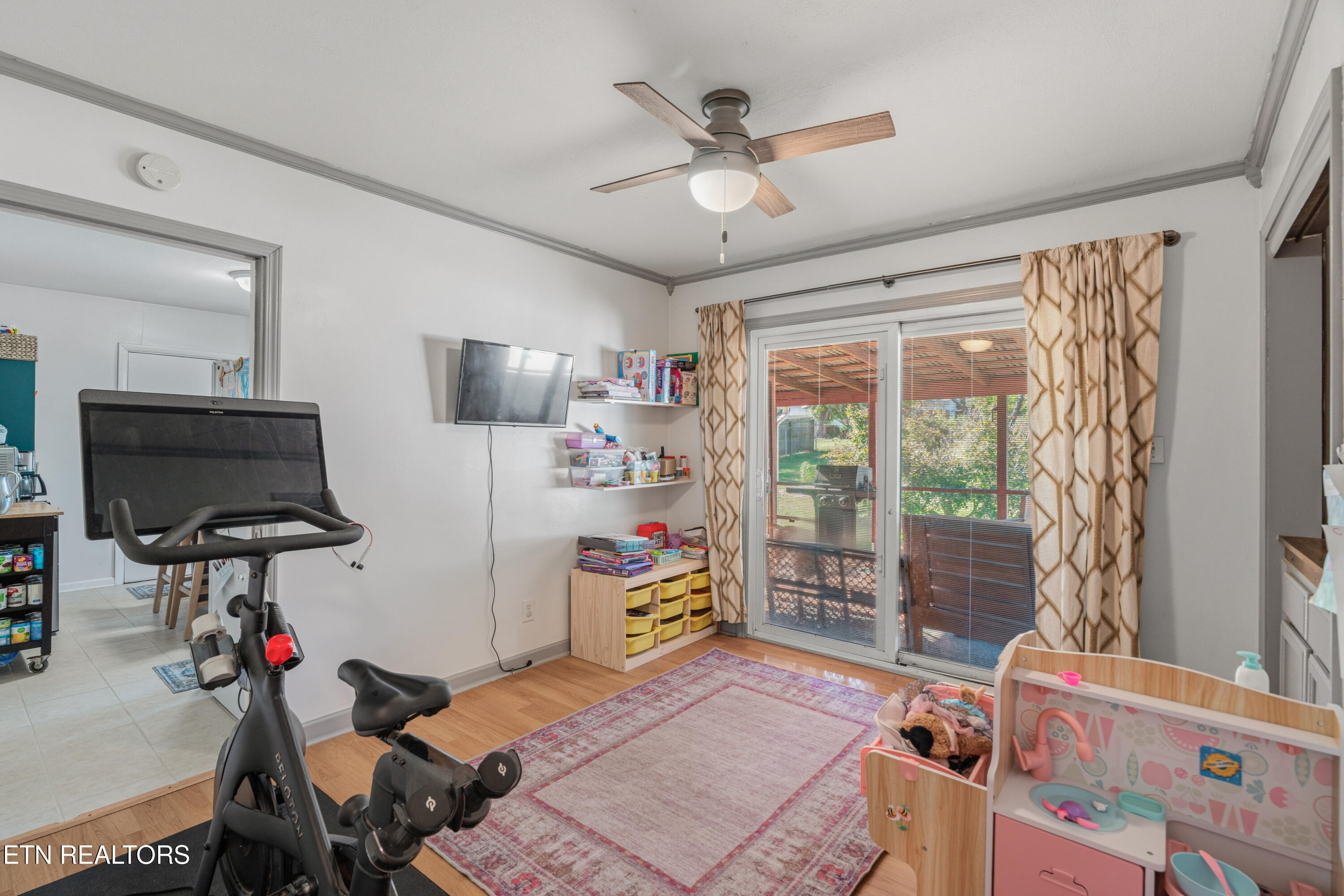 2001 Radiance Drive Knoxville TN 37912