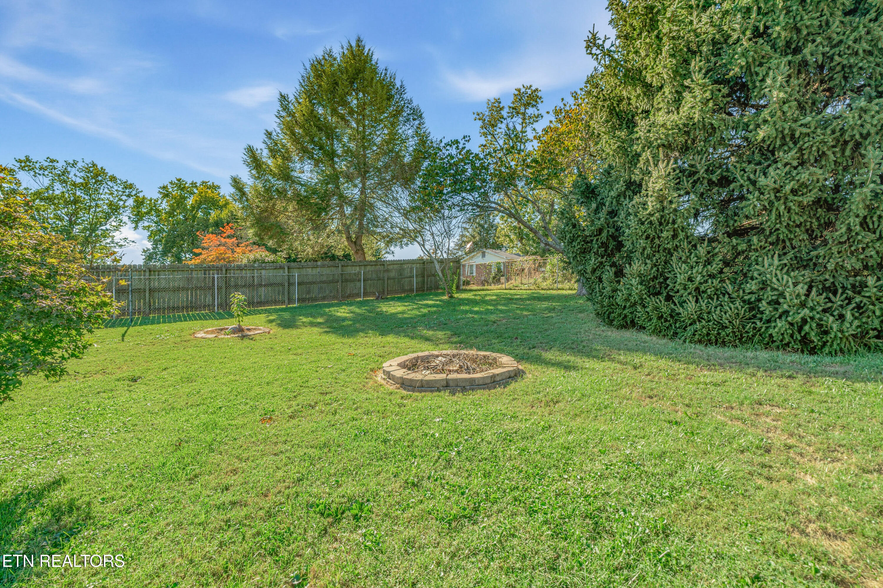 2001 Radiance Drive Knoxville TN 37912