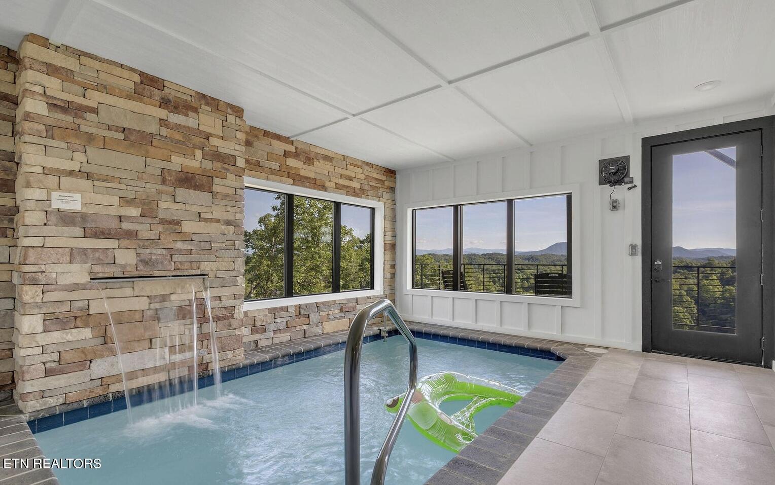 409 Compass Point Way Sevierville TN 37876