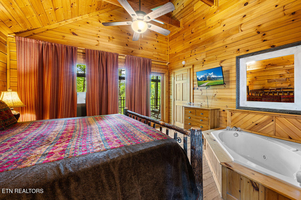 614 Hillbilly Haven Way Gatlinburg TN 37738