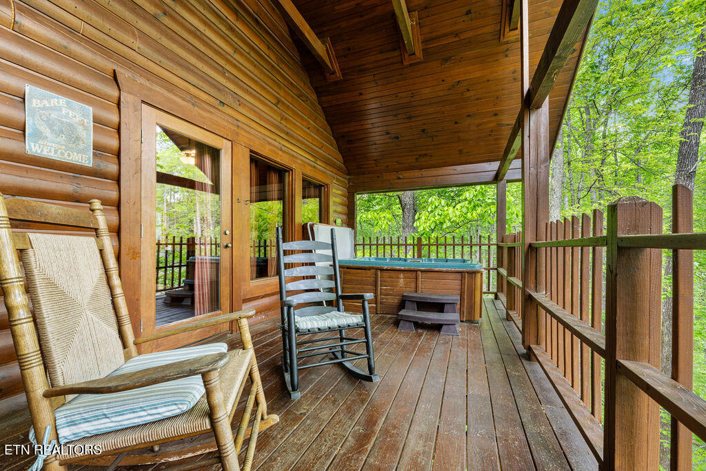 614 Hillbilly Haven Way Gatlinburg TN 37738